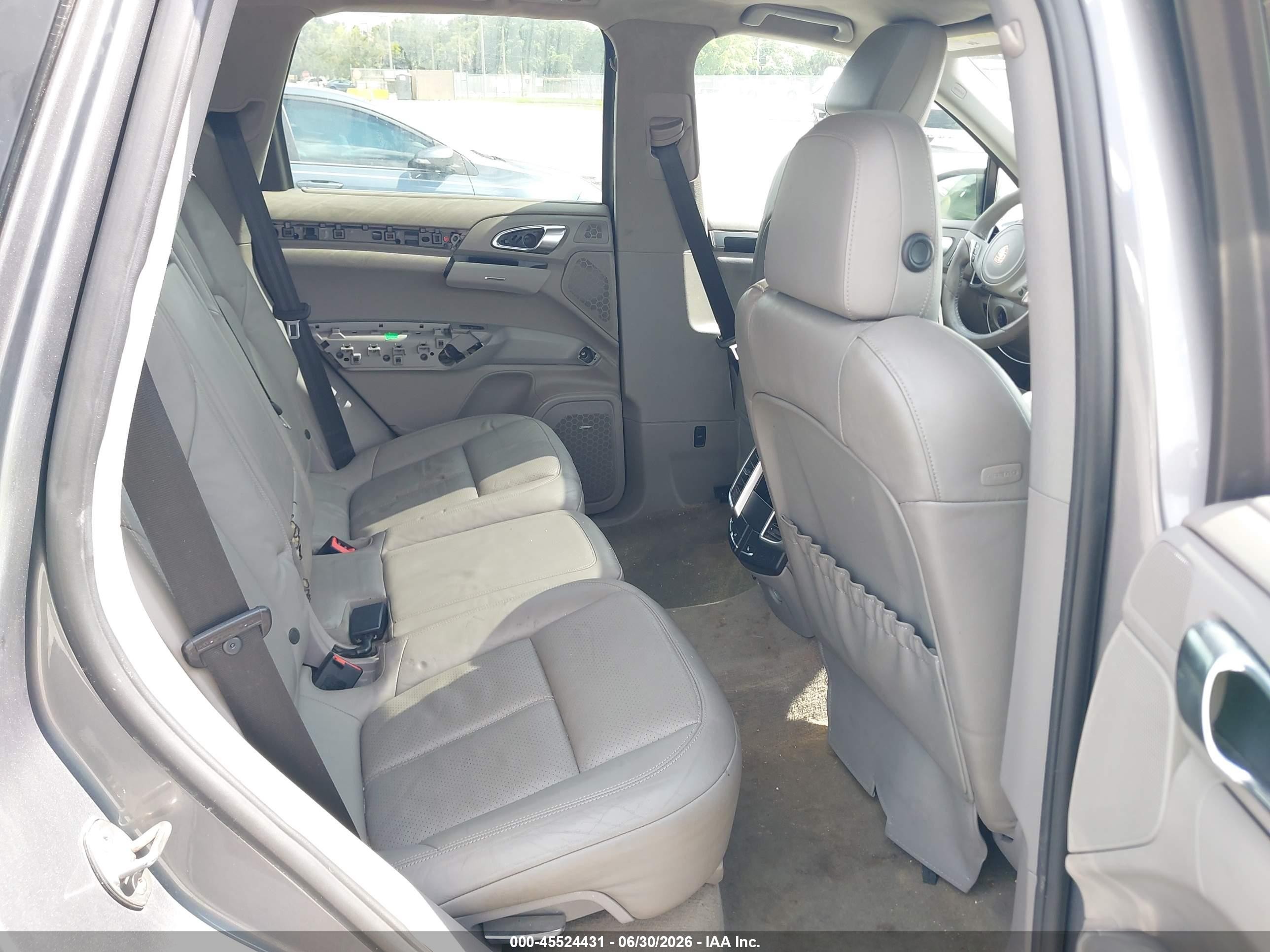2011 Porsche Cayenne S Gray vin: WP1AB2A20BLA42999