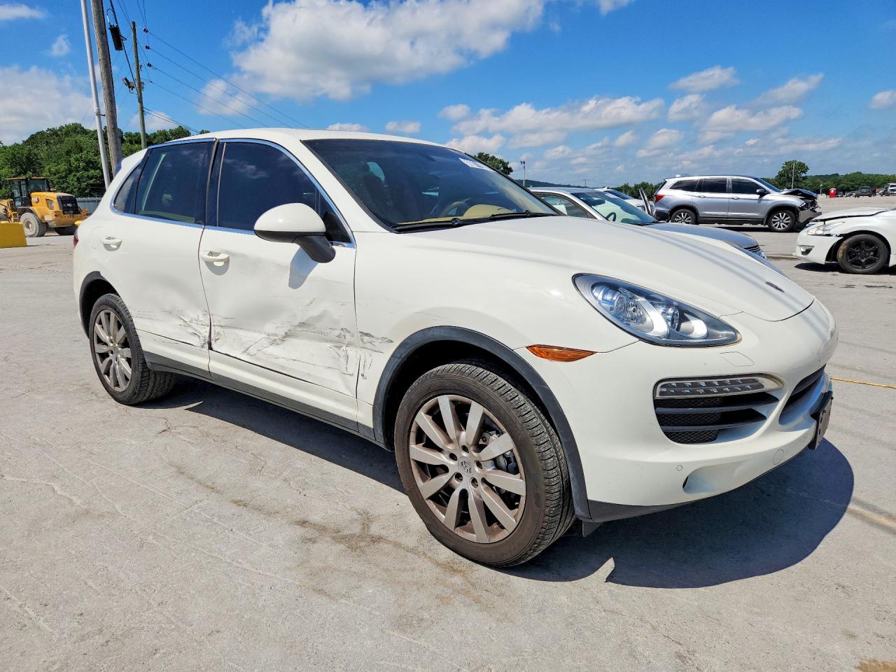 2012 Porsche Cayenne S White vin: WP1AB2A20CLA42907