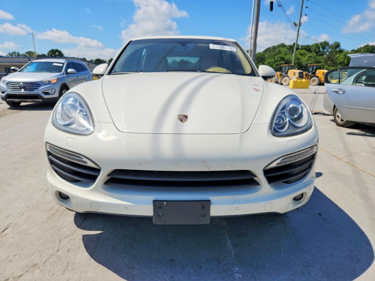 2012 Porsche Cayenne S White vin: WP1AB2A20CLA42907