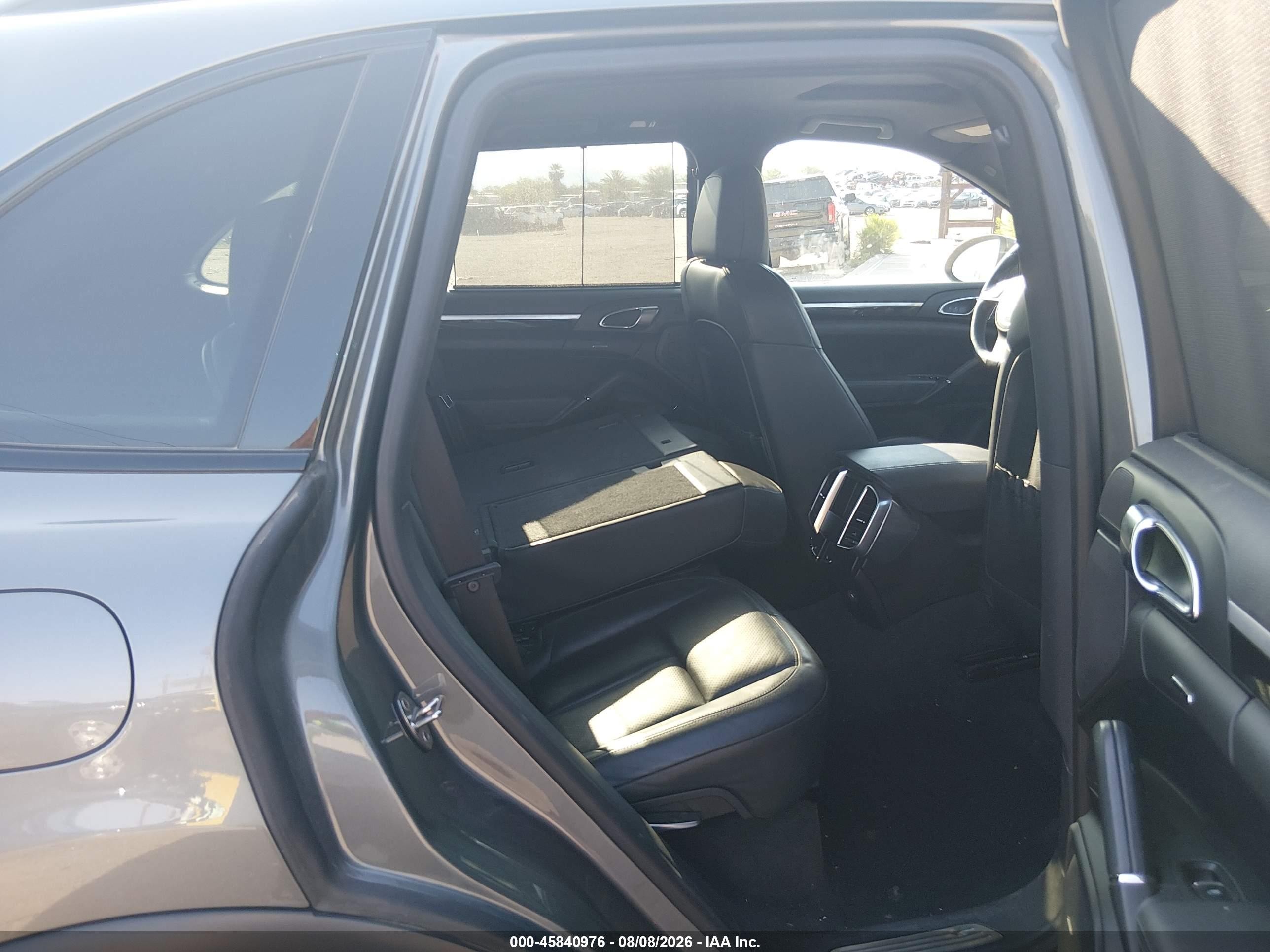 2014 Porsche Cayenne S Gray vin: WP1AB2A20ELA56423
