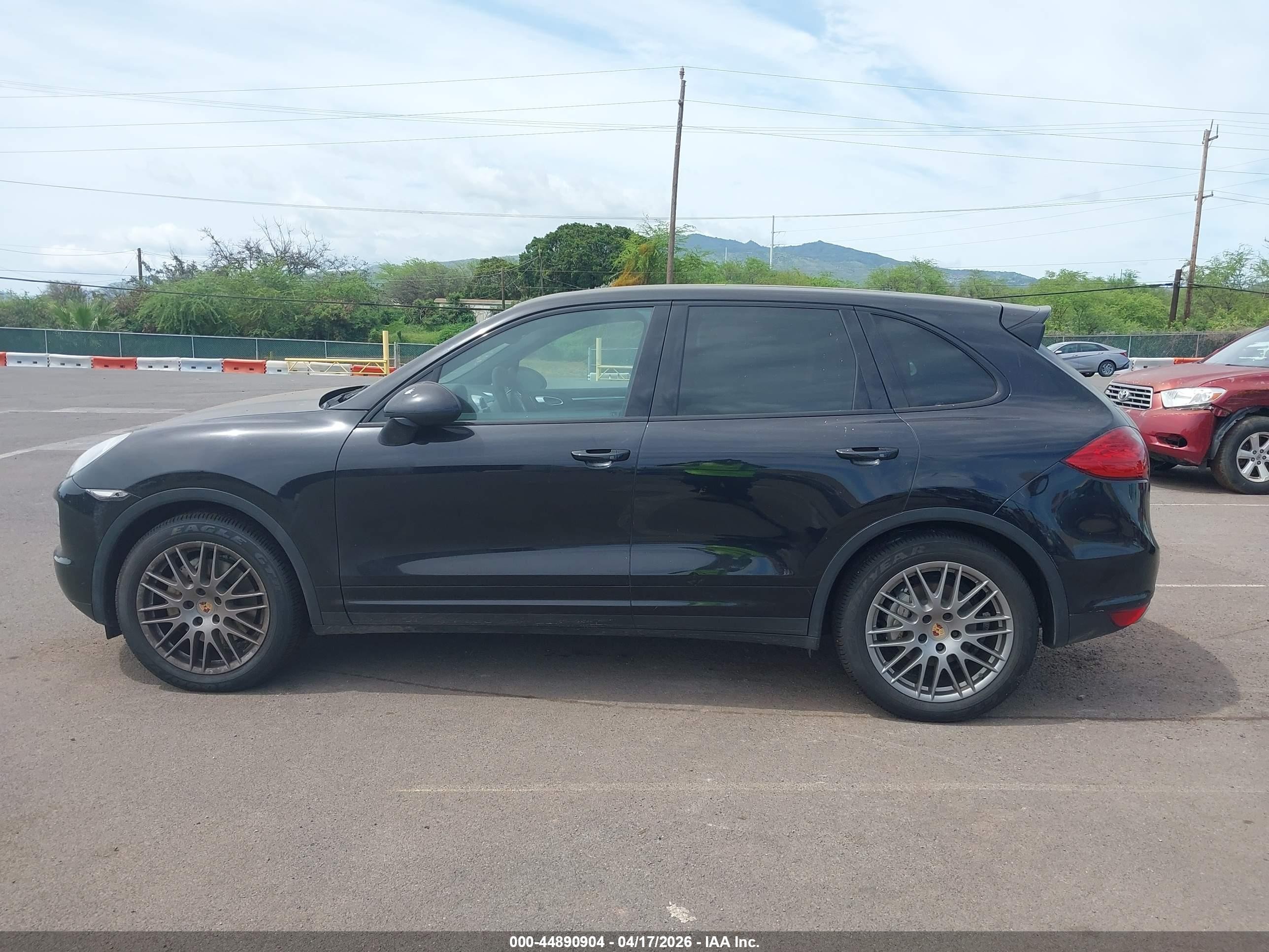 2014 Porsche Cayenne S Black vin: WP1AB2A21ELA55636