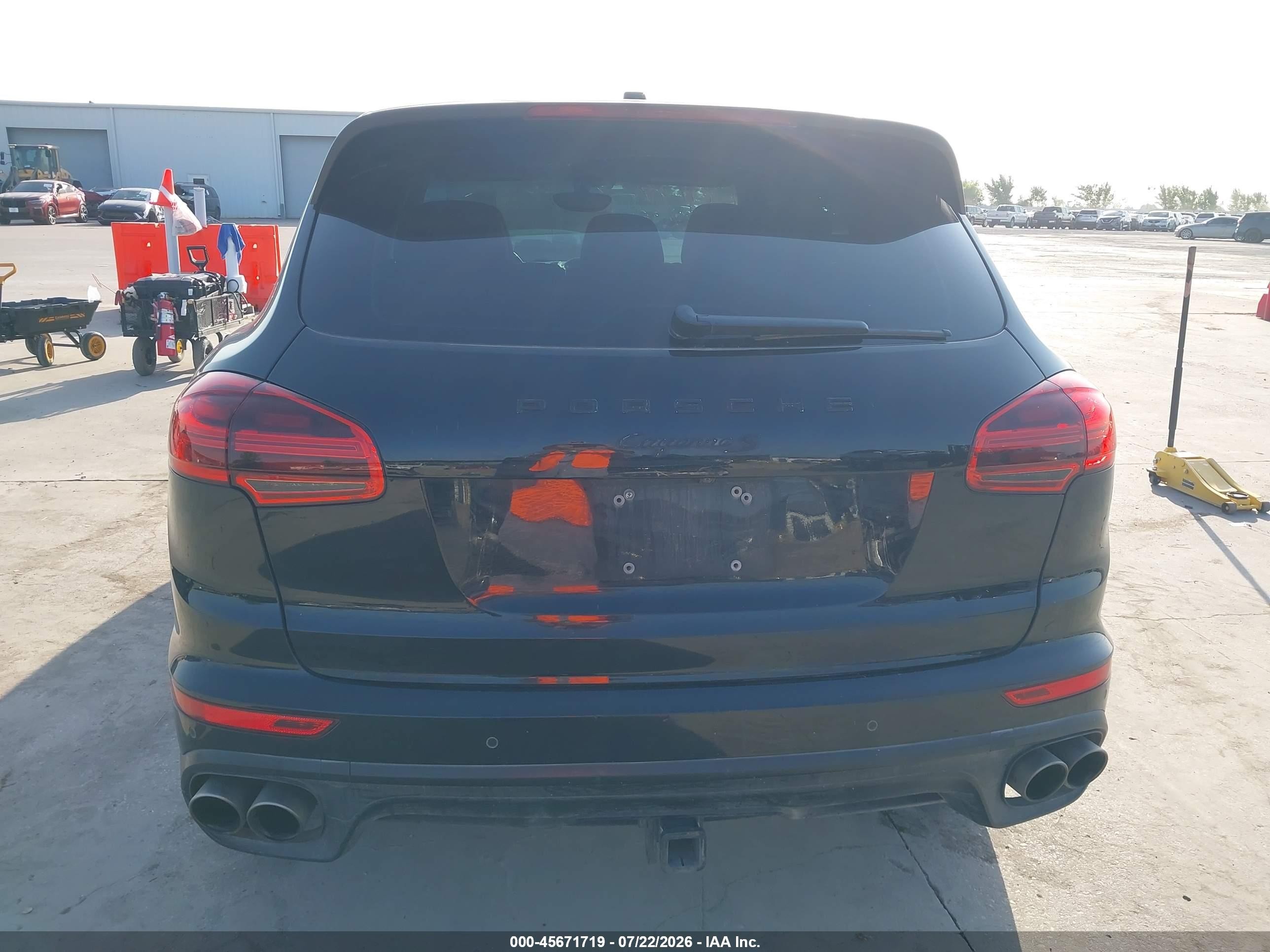 2015 Porsche Cayenne S Black vin: WP1AB2A21FLA56772