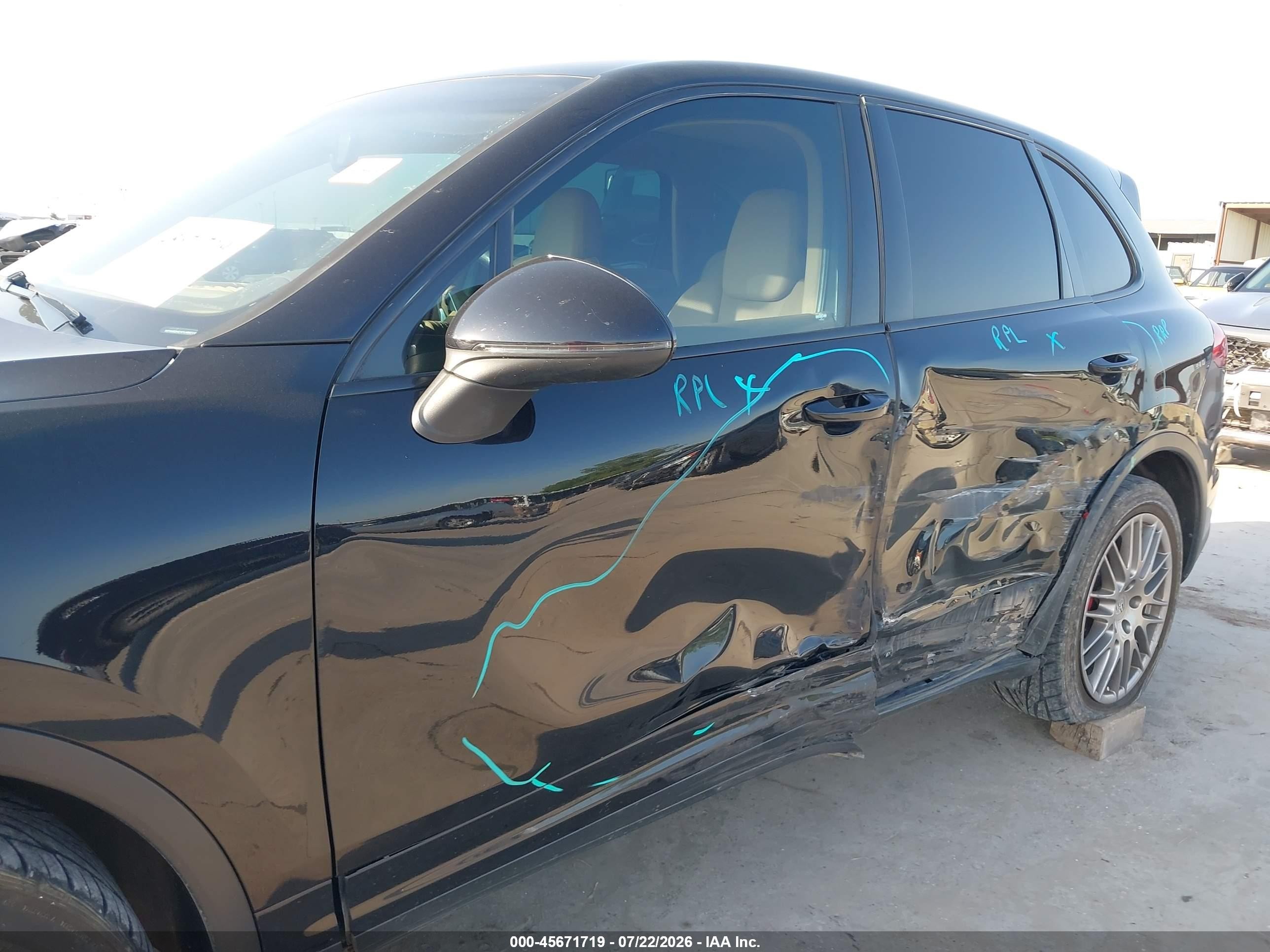 2015 Porsche Cayenne S Black vin: WP1AB2A21FLA56772