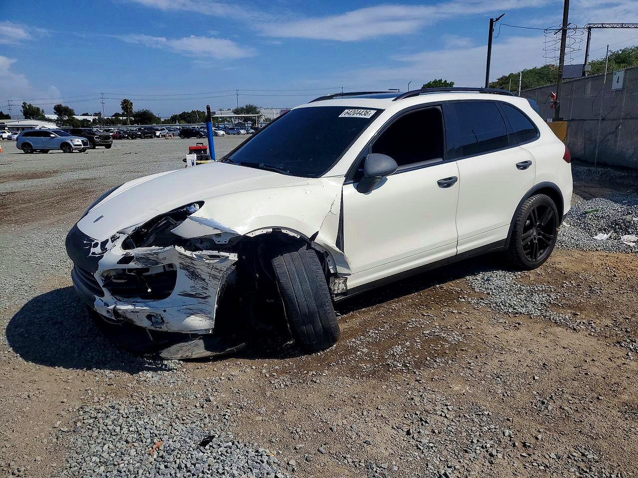 2011 Porsche Cayenne S White vin: WP1AB2A22BLA52708