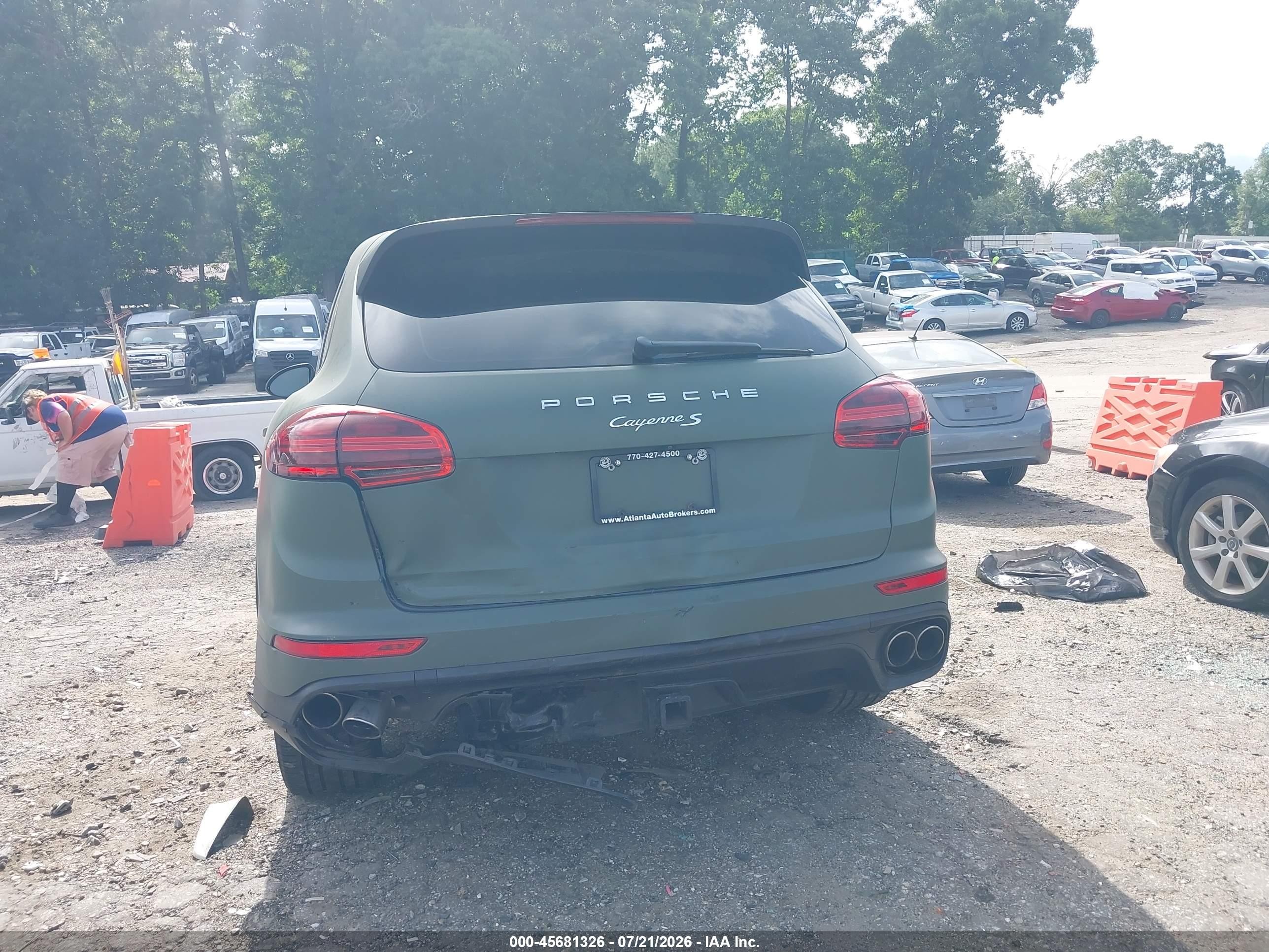 2015 Porsche Cayenne S Green vin: WP1AB2A22FLA56408