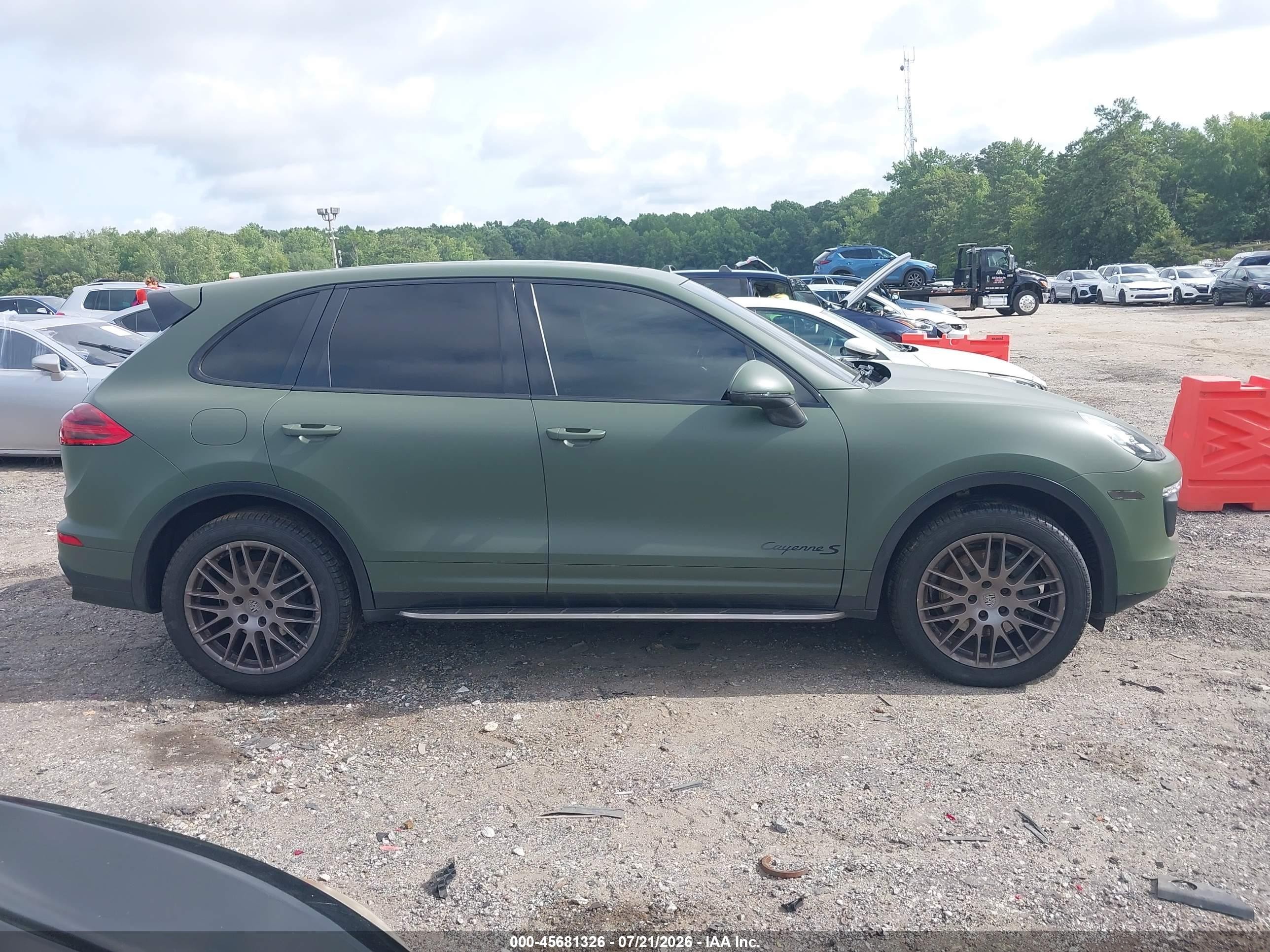 2015 Porsche Cayenne S Green vin: WP1AB2A22FLA56408