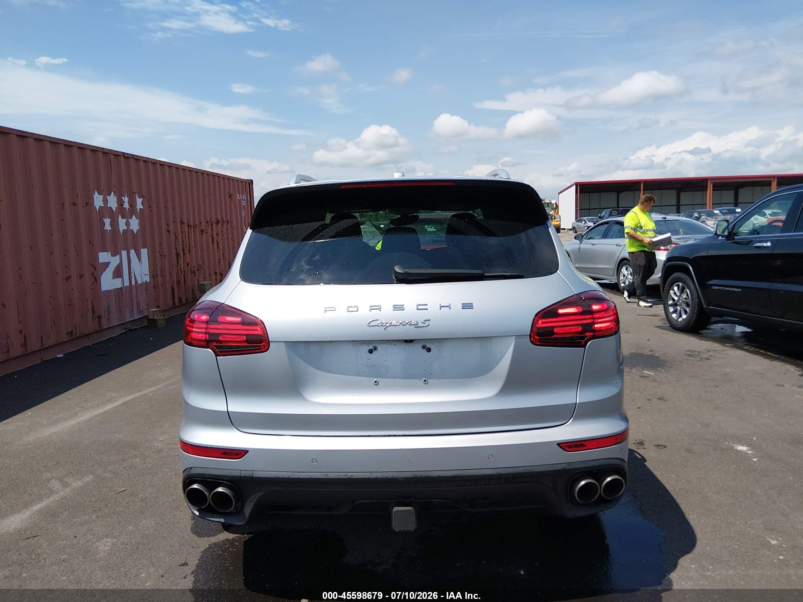 2015 Porsche Cayenne S Silver vin: WP1AB2A22FLA59874