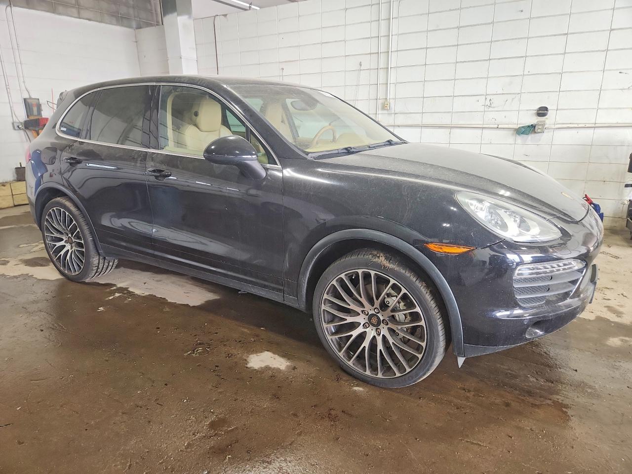 2012 Porsche Cayenne S Черный vin: WP1AB2A24CLA40173