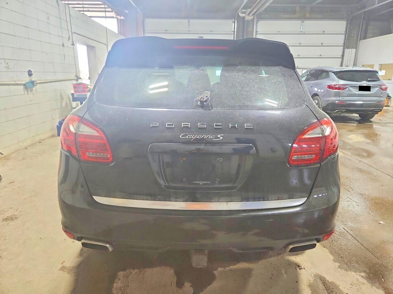 2012 Porsche Cayenne S Черный vin: WP1AB2A24CLA40173