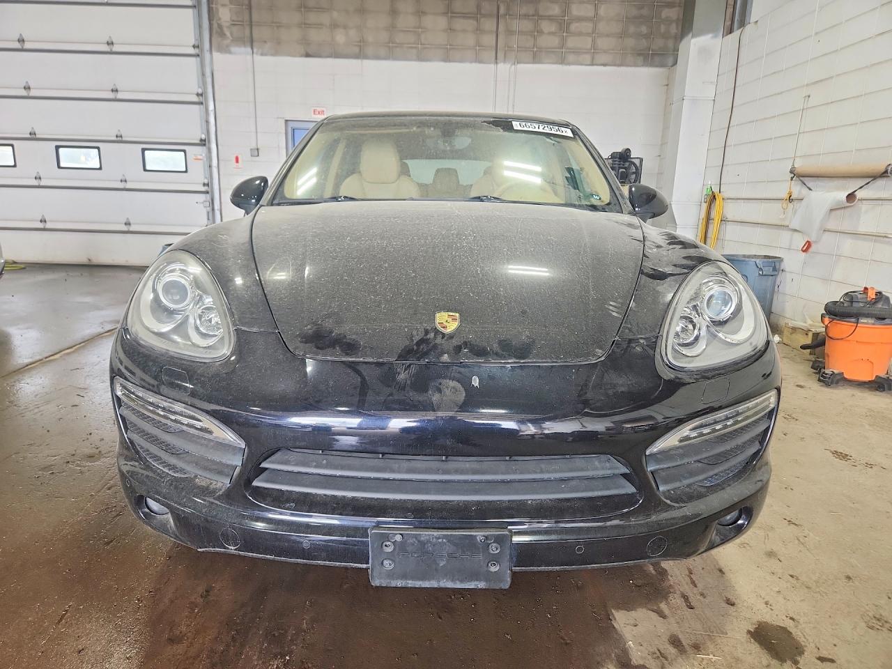 2012 Porsche Cayenne S Черный vin: WP1AB2A24CLA40173