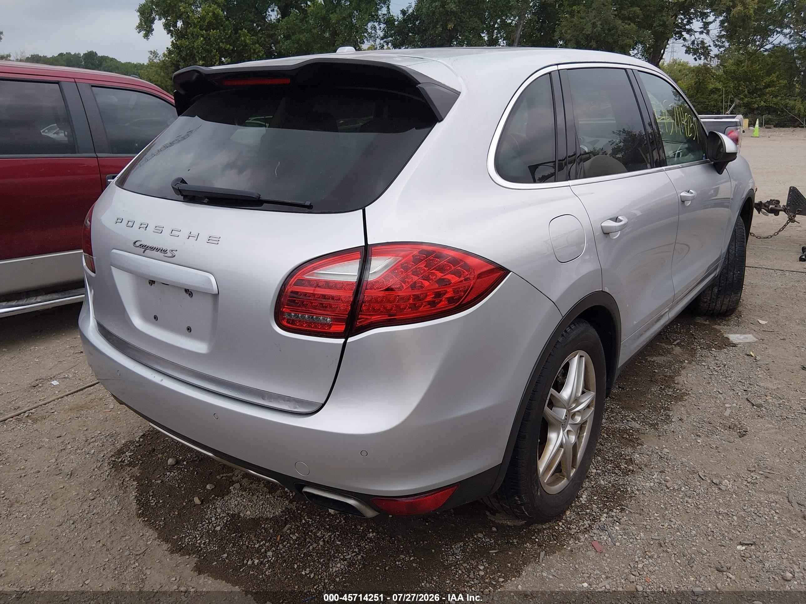 2012 Porsche Cayenne S Silver vin: WP1AB2A24CLA44420