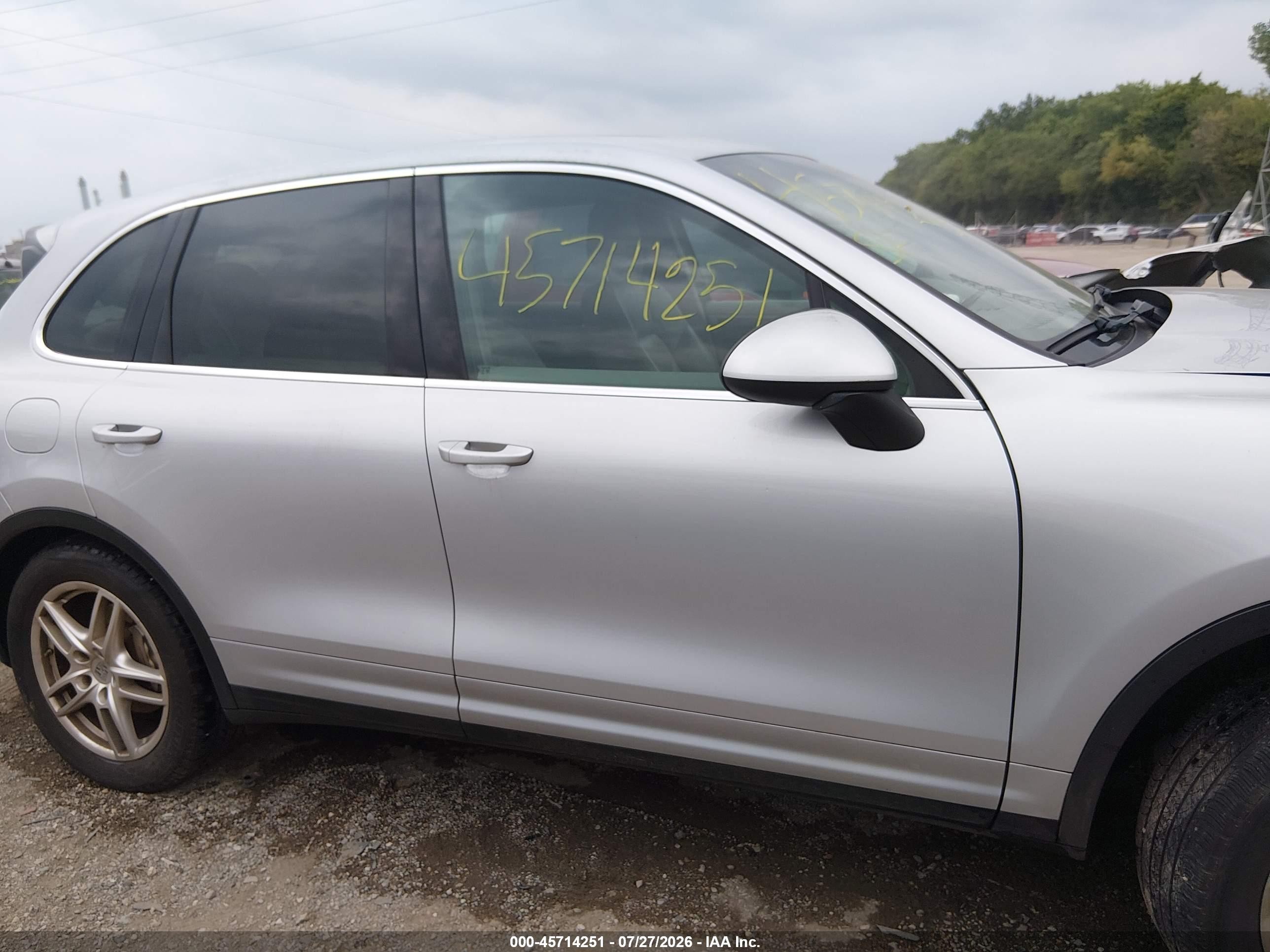 2012 Porsche Cayenne S Silver vin: WP1AB2A24CLA44420
