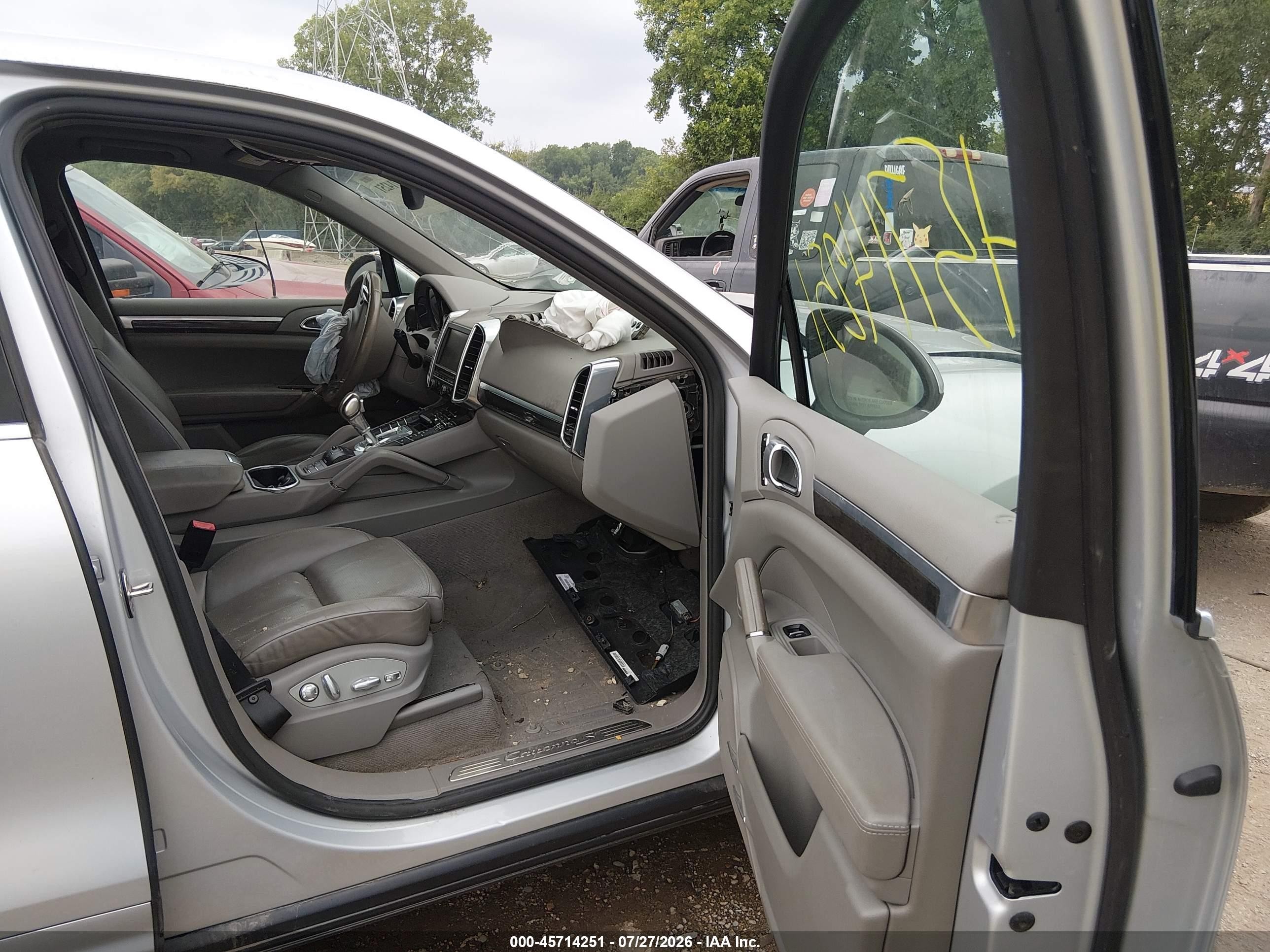2012 Porsche Cayenne S Silver vin: WP1AB2A24CLA44420