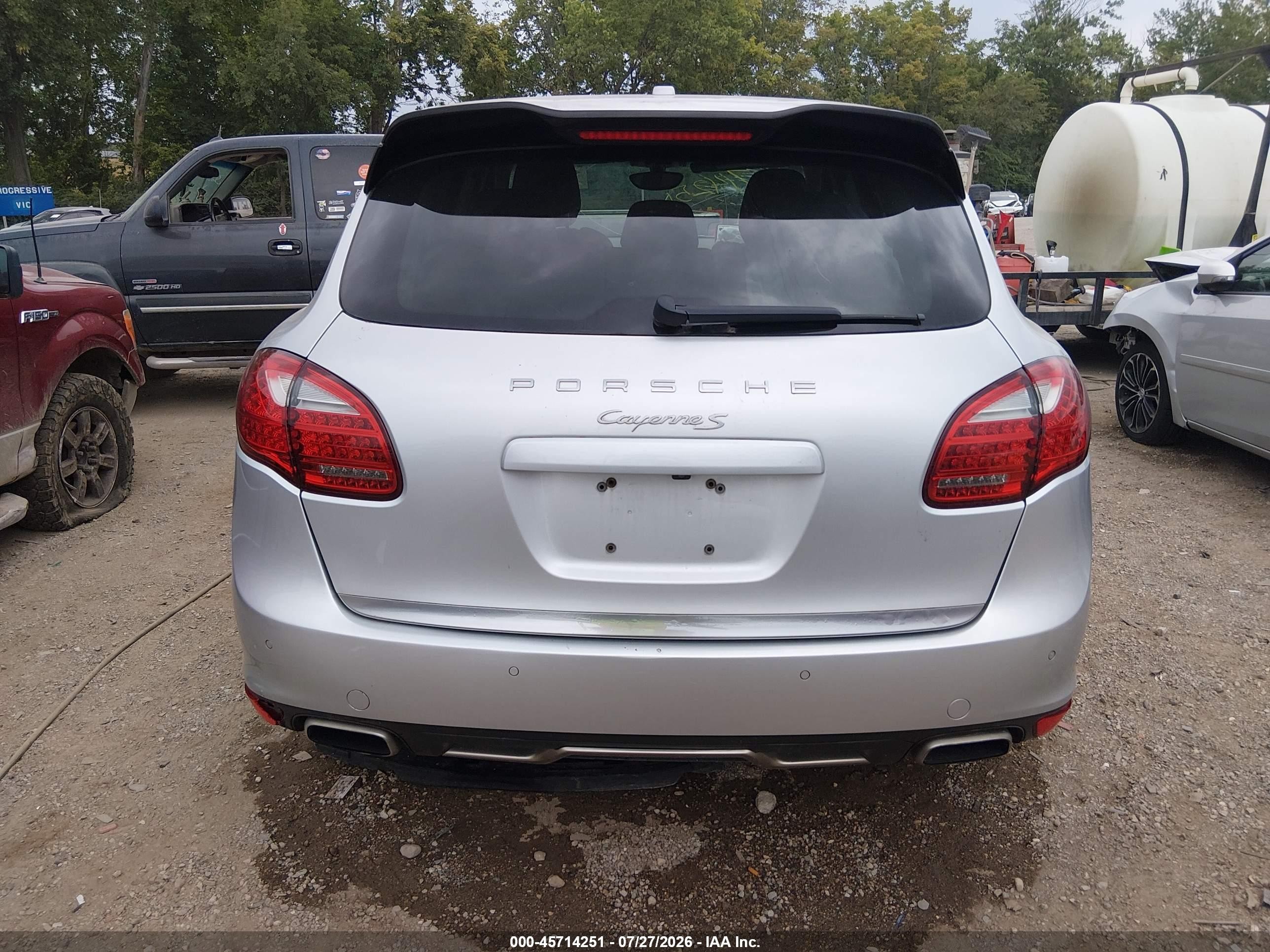 2012 Porsche Cayenne S Silver vin: WP1AB2A24CLA44420