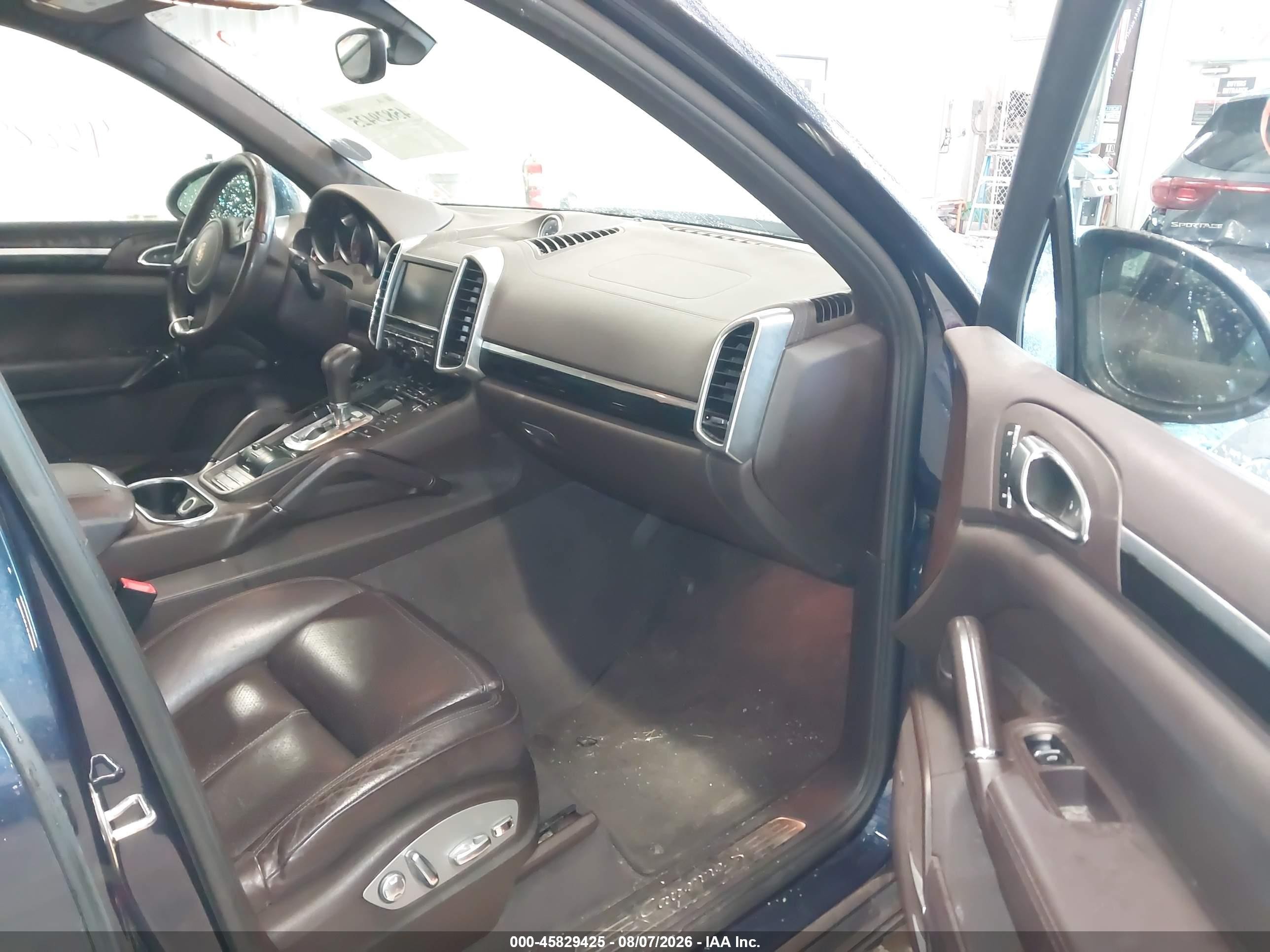 2012 Porsche Cayenne S Blue vin: WP1AB2A24CLA45311