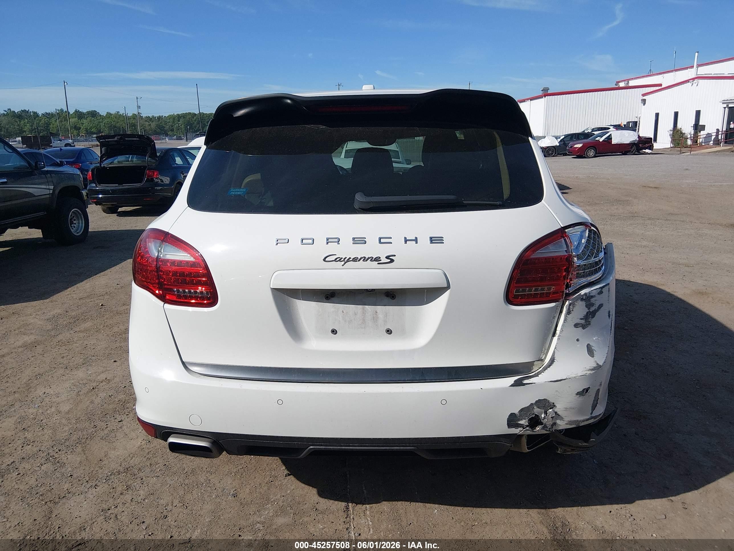 2014 Porsche Cayenne S White vin: WP1AB2A24ELA58630