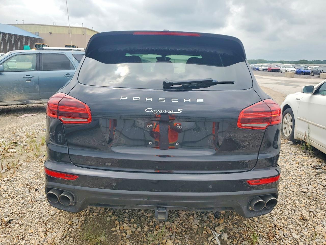 2015 Porsche Cayenne S Black vin: WP1AB2A24FLA56510