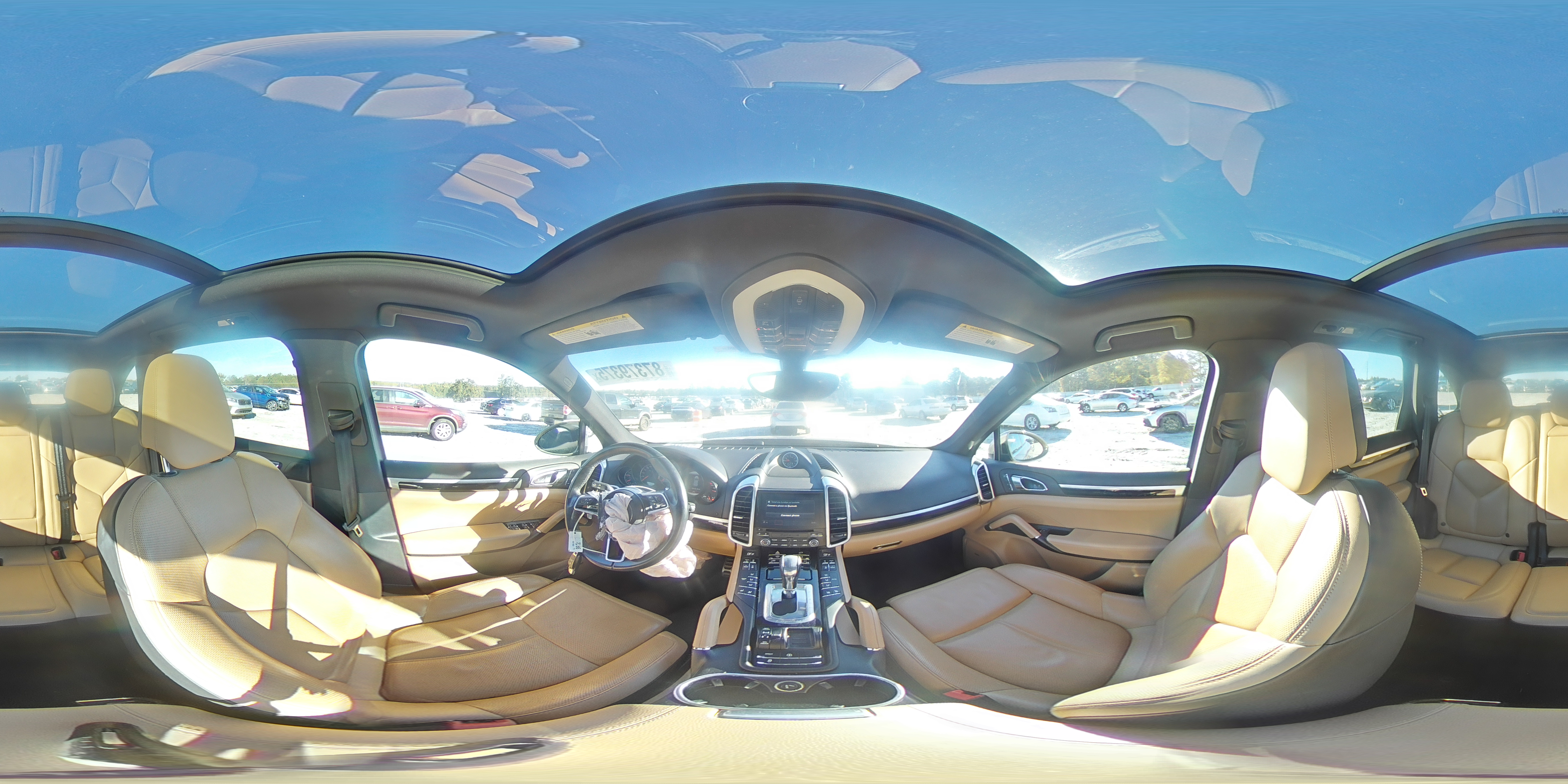 2017 Porsche Cayenne S Gold vin: WP1AB2A24HLA50189