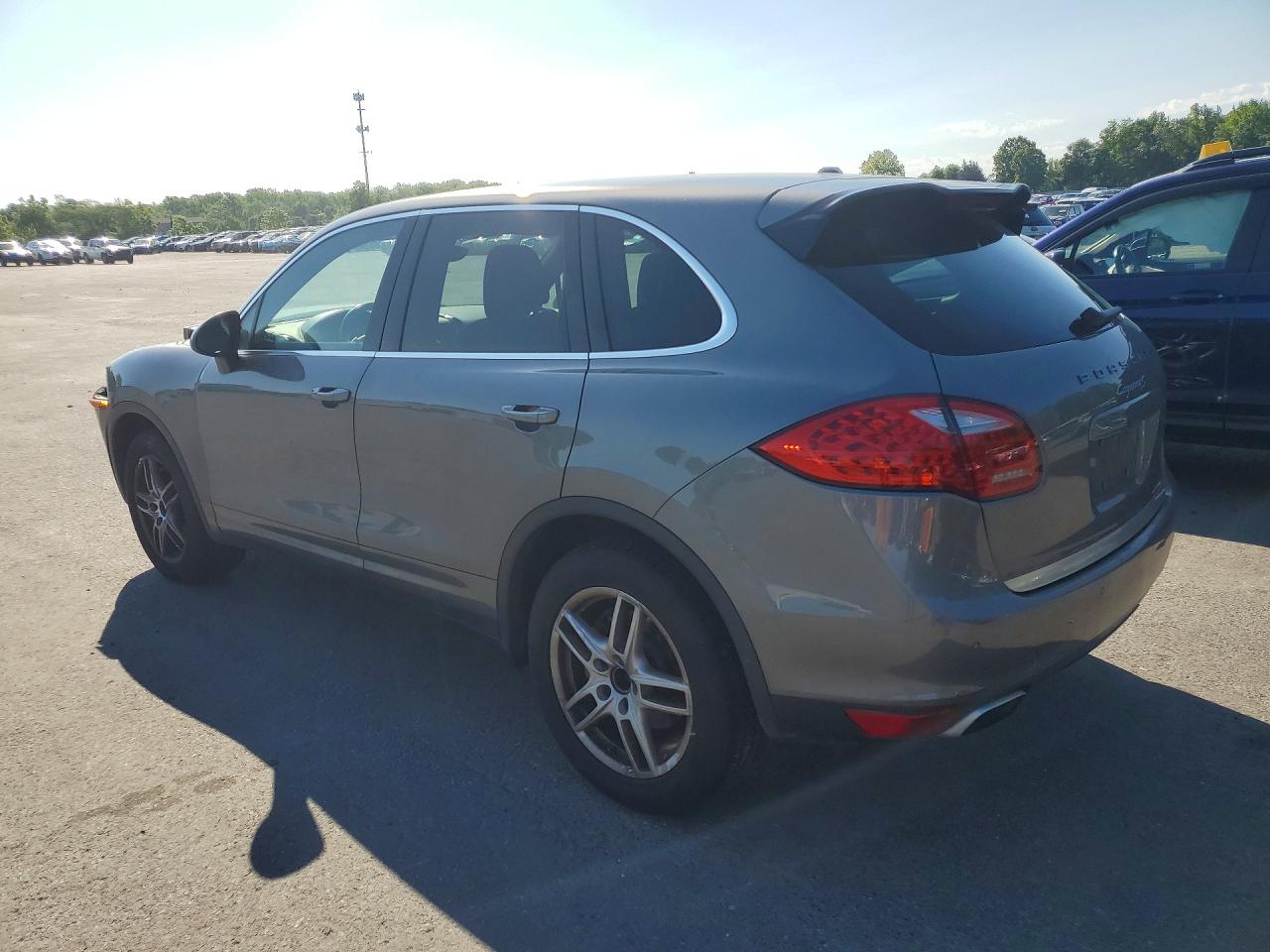 2011 Porsche Cayenne S Brown vin: WP1AB2A25BLA51066