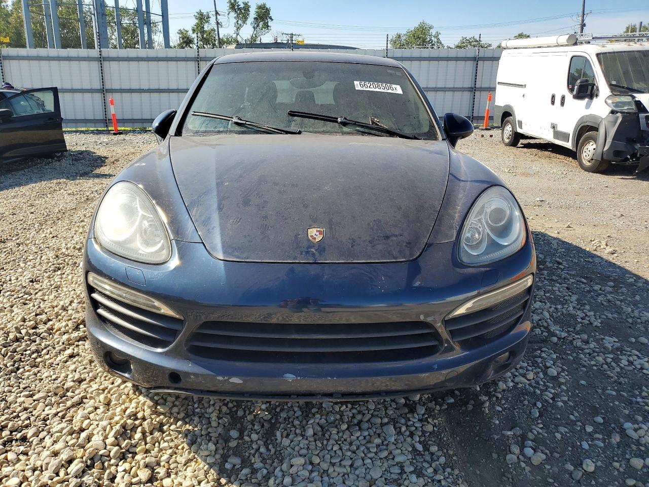 2011 Porsche Cayenne S Blue vin: WP1AB2A26BLA47754
