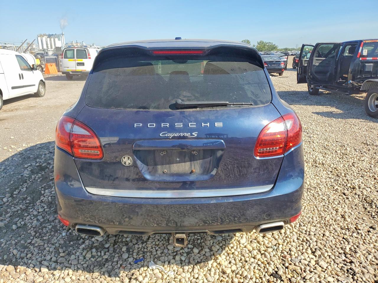 2011 Porsche Cayenne S Blue vin: WP1AB2A26BLA47754