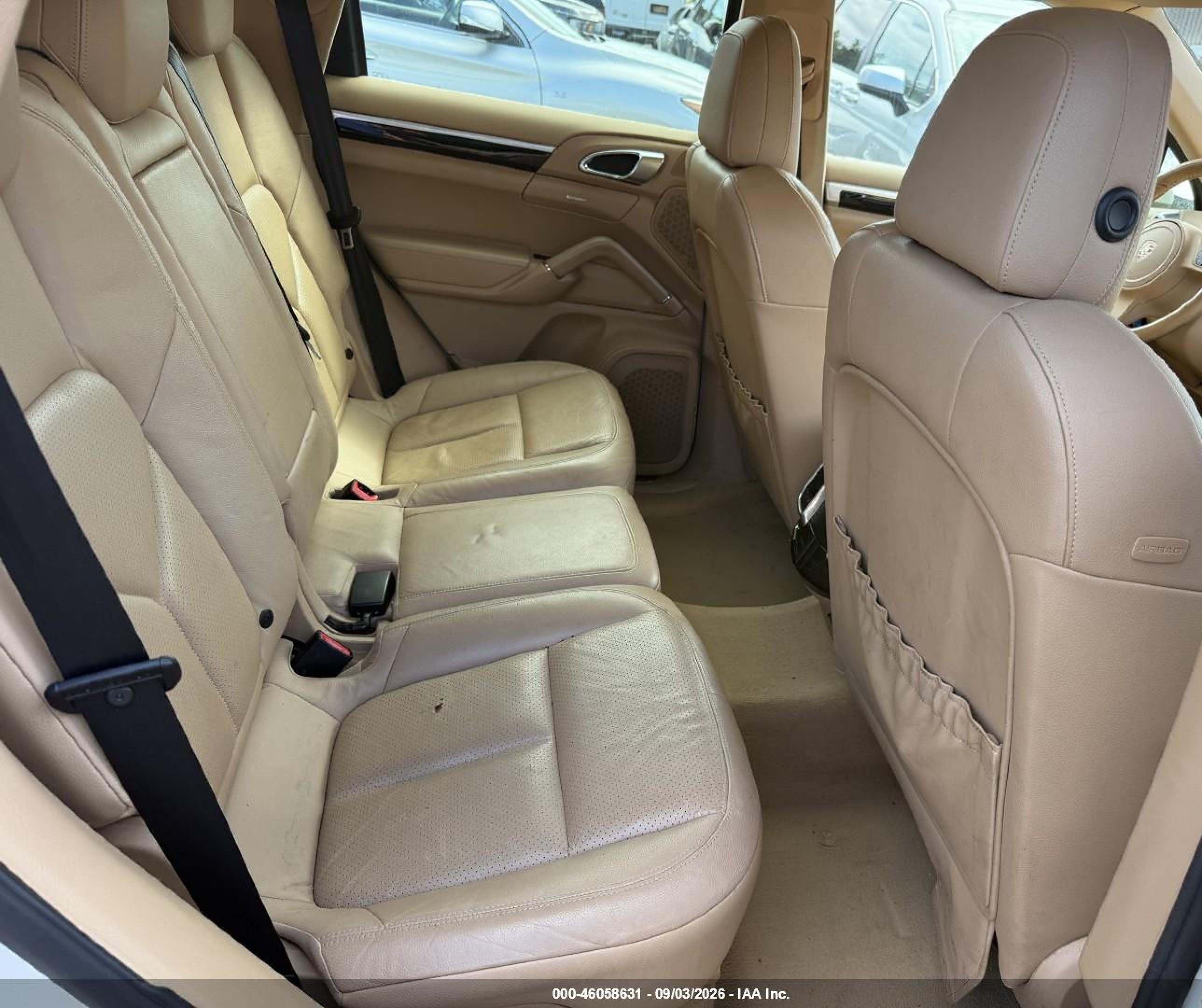 2011 Porsche Cayenne S White vin: WP1AB2A26BLA48287