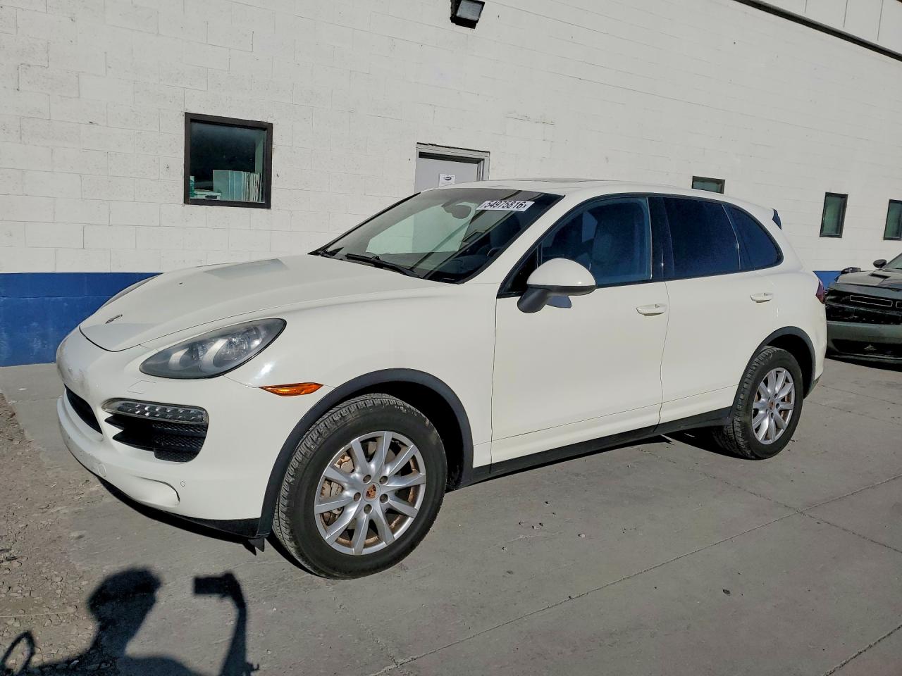 2011 Porsche Cayenne S White vin: WP1AB2A26BLA53375