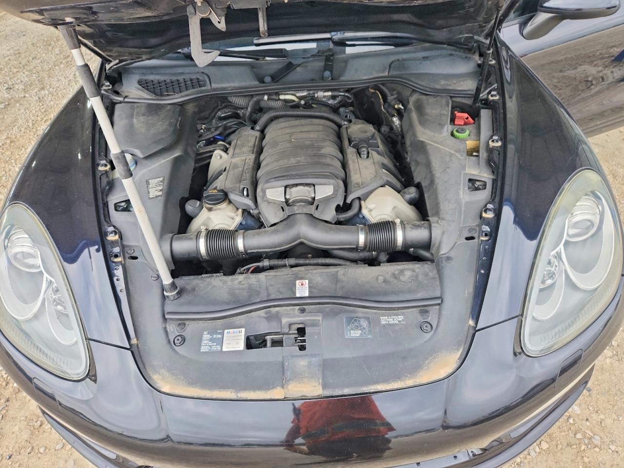 2012 Porsche Cayenne S Black vin: WP1AB2A26CLA42877