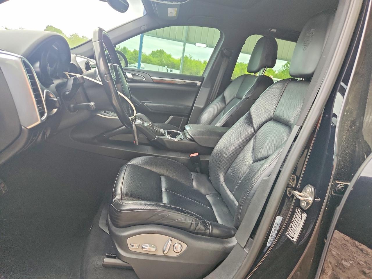 2012 Porsche Cayenne S Black vin: WP1AB2A26CLA42877