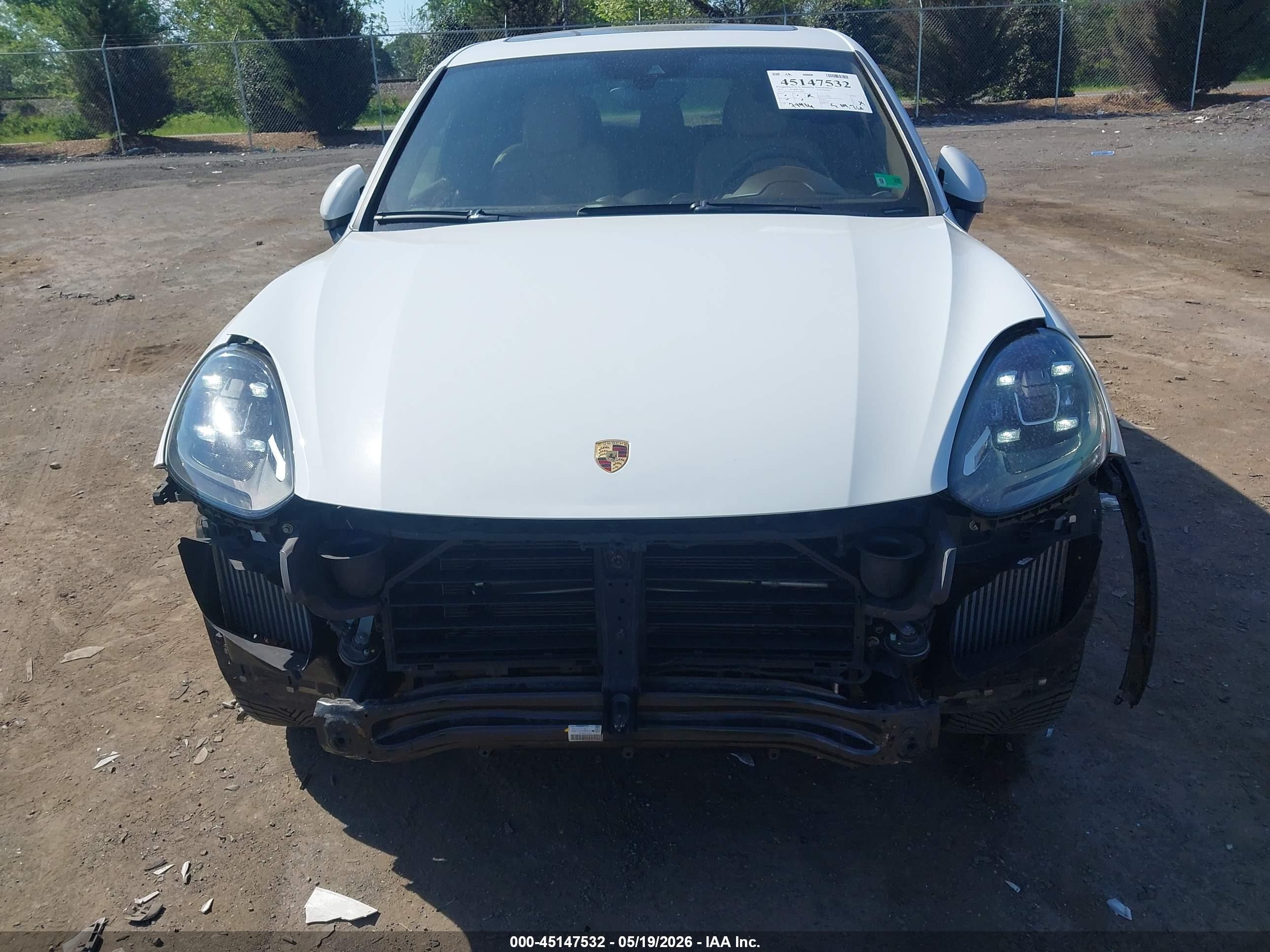 2016 Porsche Cayenne S White vin: WP1AB2A26GLA92765
