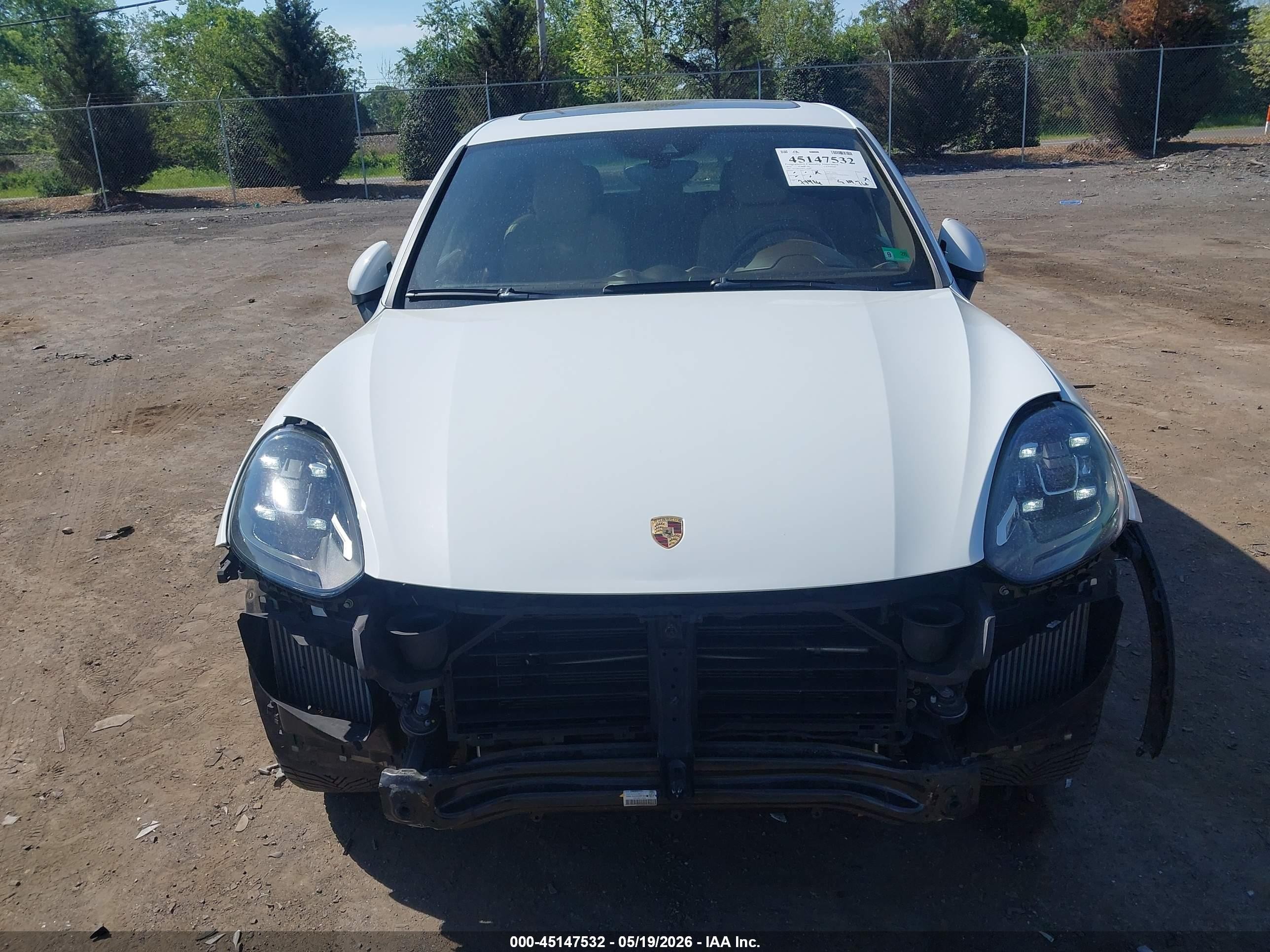 2016 Porsche Cayenne S White vin: WP1AB2A26GLA92765