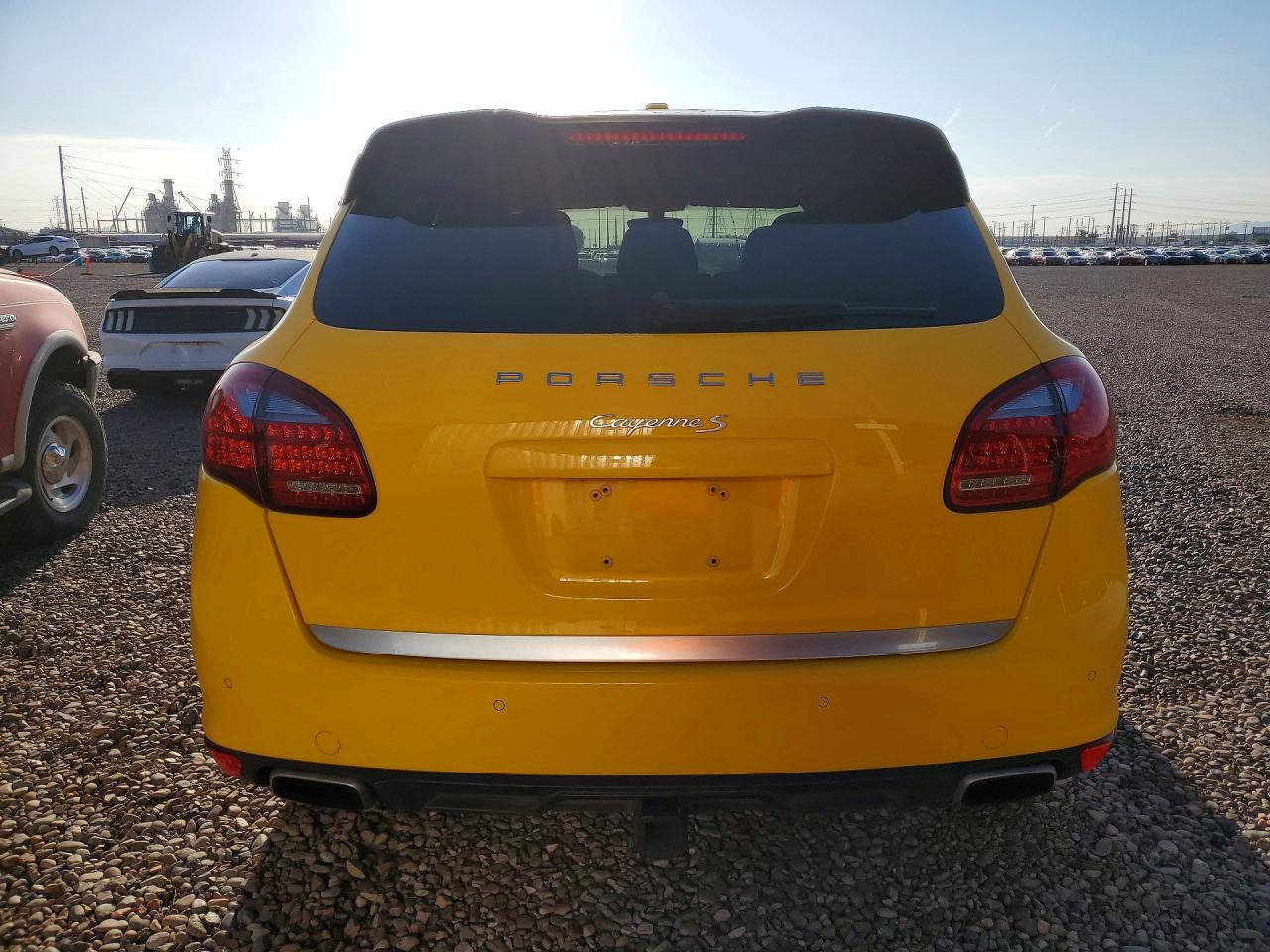 2011 Porsche Cayenne S Yellow vin: WP1AB2A27BLA42109