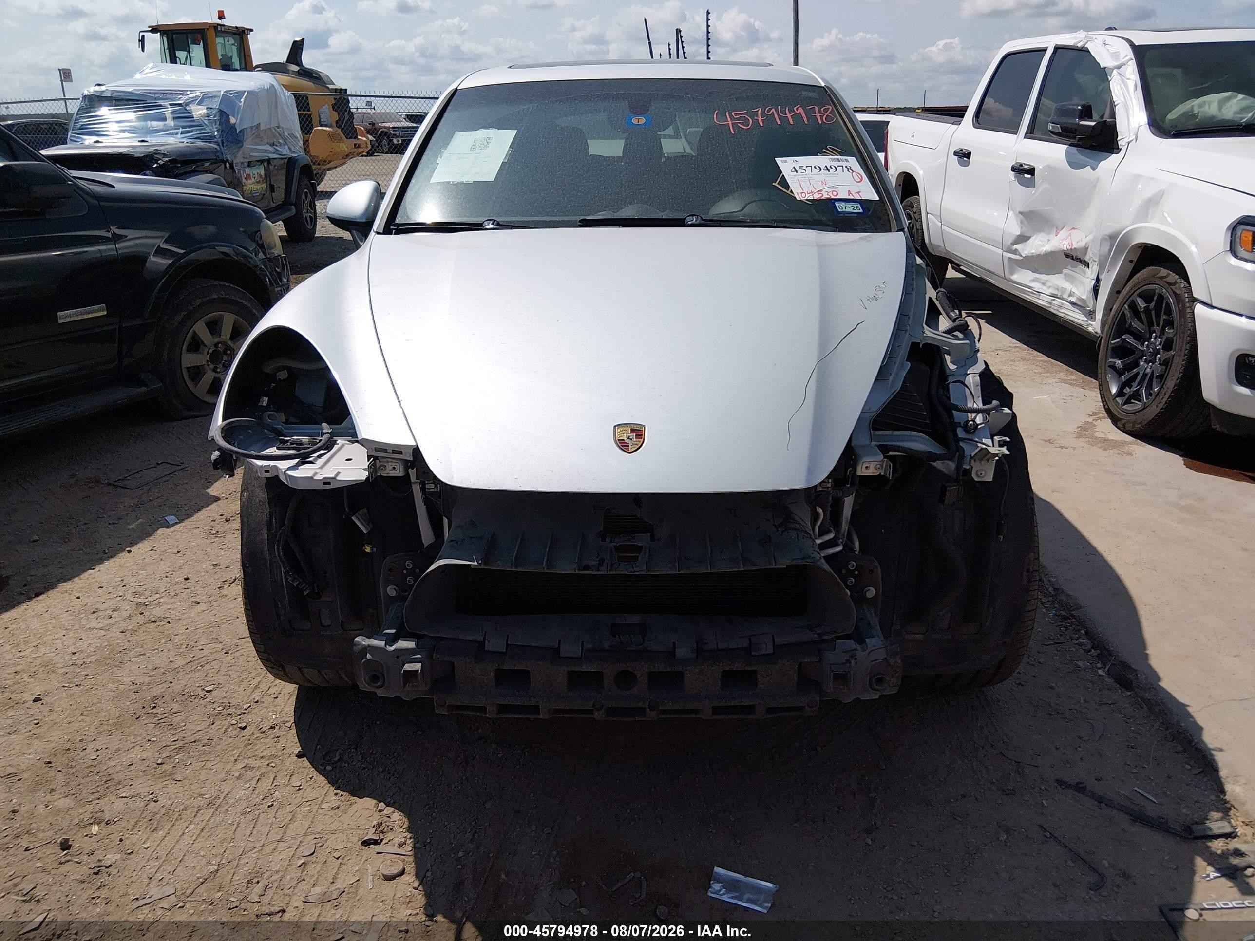 2012 Porsche Cayenne S Silver vin: WP1AB2A27CLA45819
