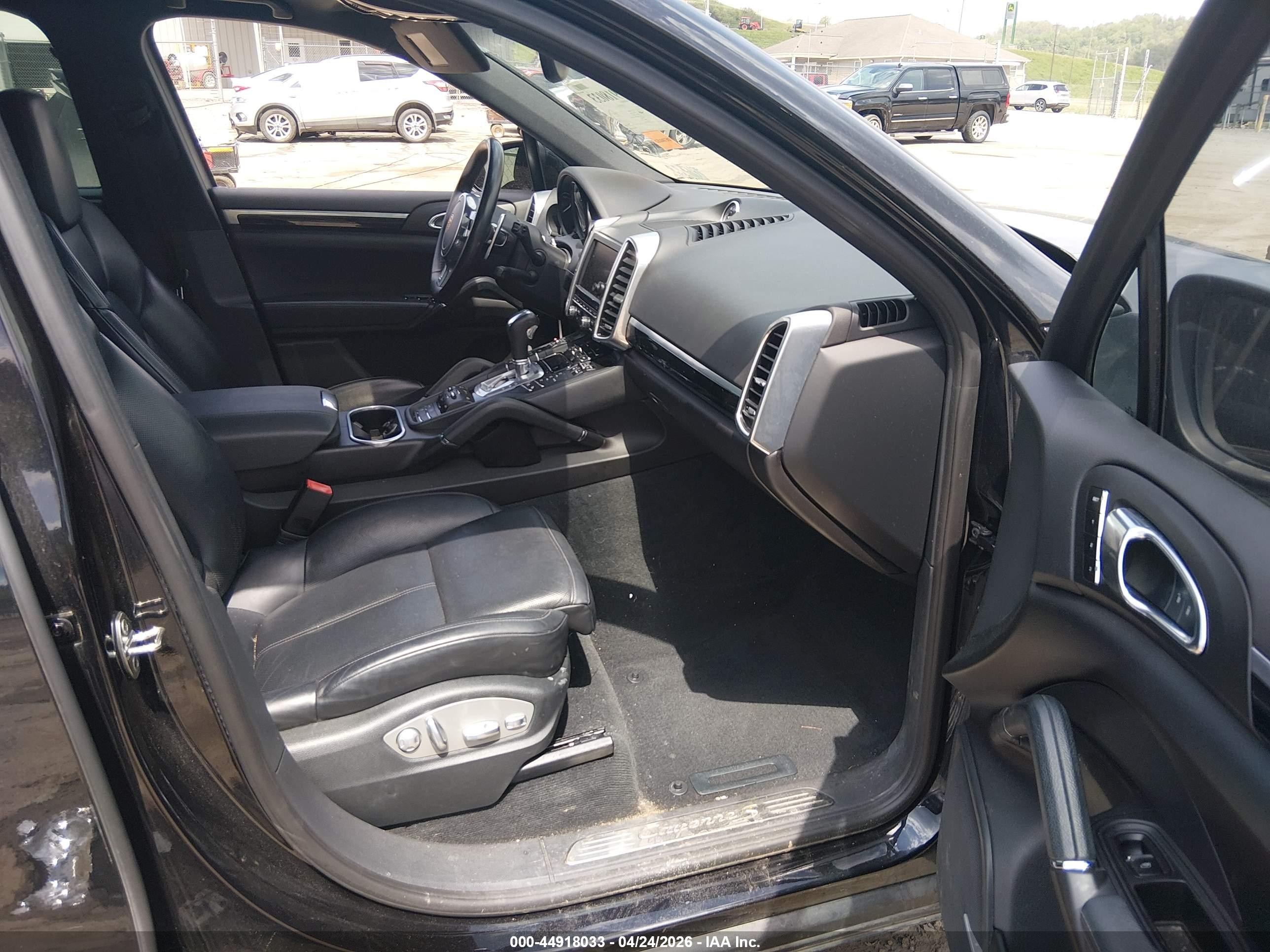 2014 Porsche Cayenne S Black vin: WP1AB2A27ELA58816