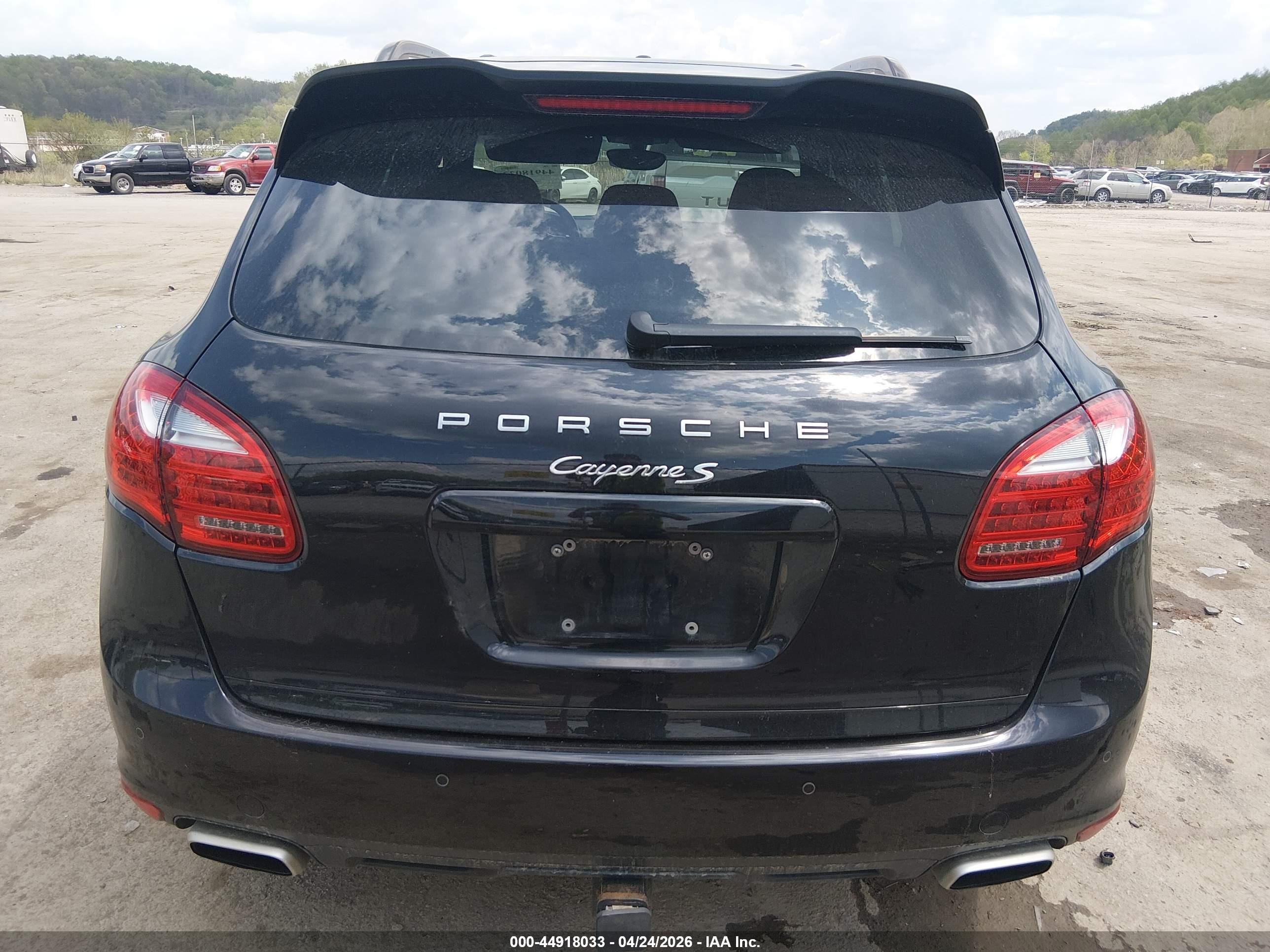 2014 Porsche Cayenne S Black vin: WP1AB2A27ELA58816
