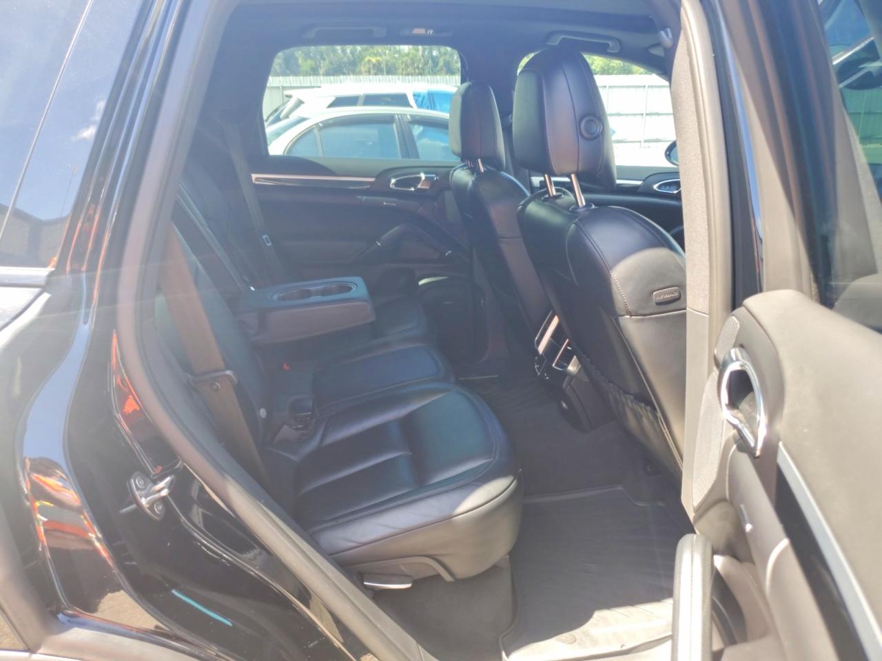 2015 Porsche Cayenne S Black vin: WP1AB2A27FLA60597