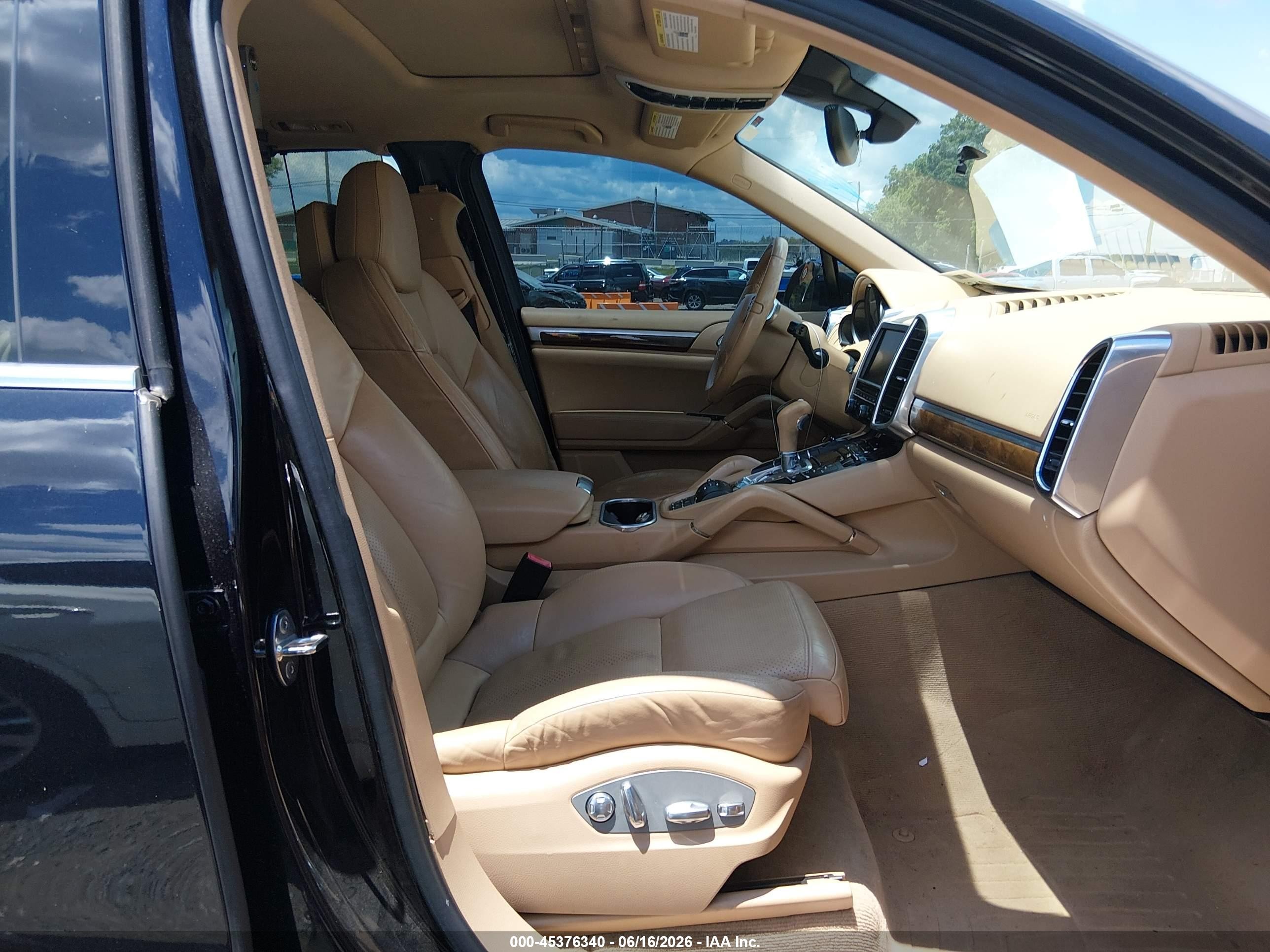 2012 Porsche Cayenne S Black vin: WP1AB2A28CLA40337