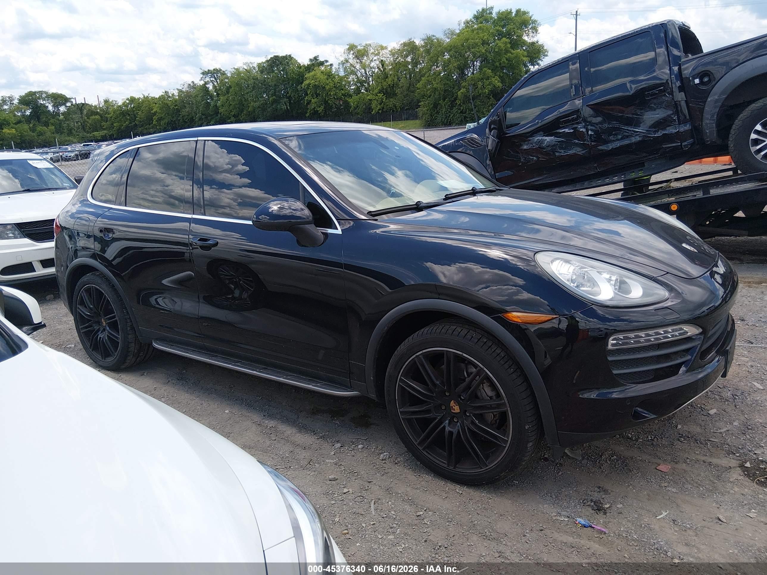 2012 Porsche Cayenne S Black vin: WP1AB2A28CLA40337