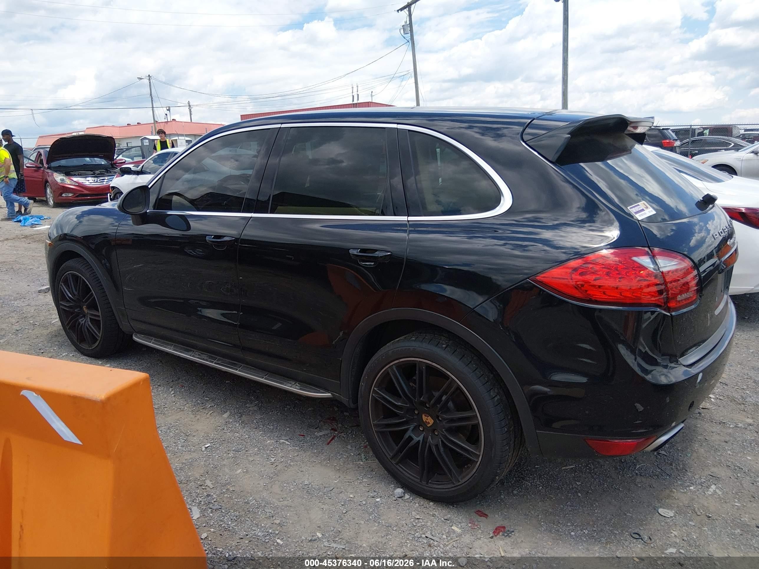 2012 Porsche Cayenne S Black vin: WP1AB2A28CLA40337