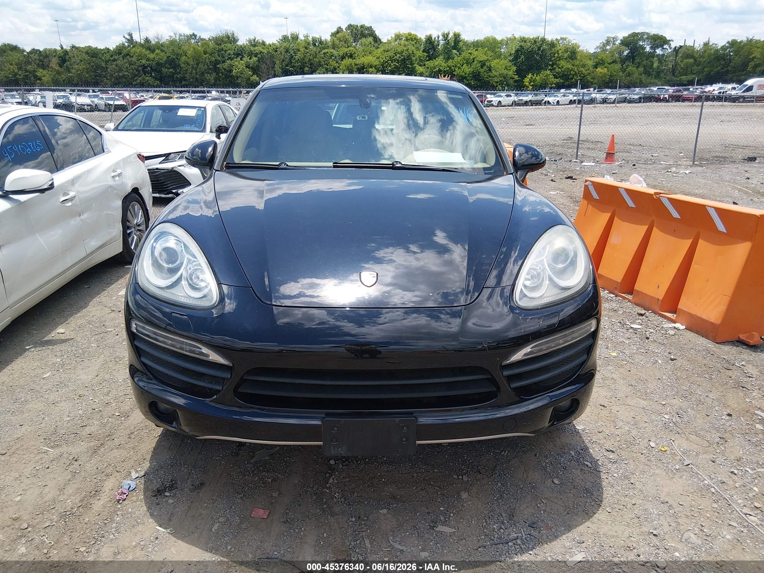 2012 Porsche Cayenne S Black vin: WP1AB2A28CLA40337