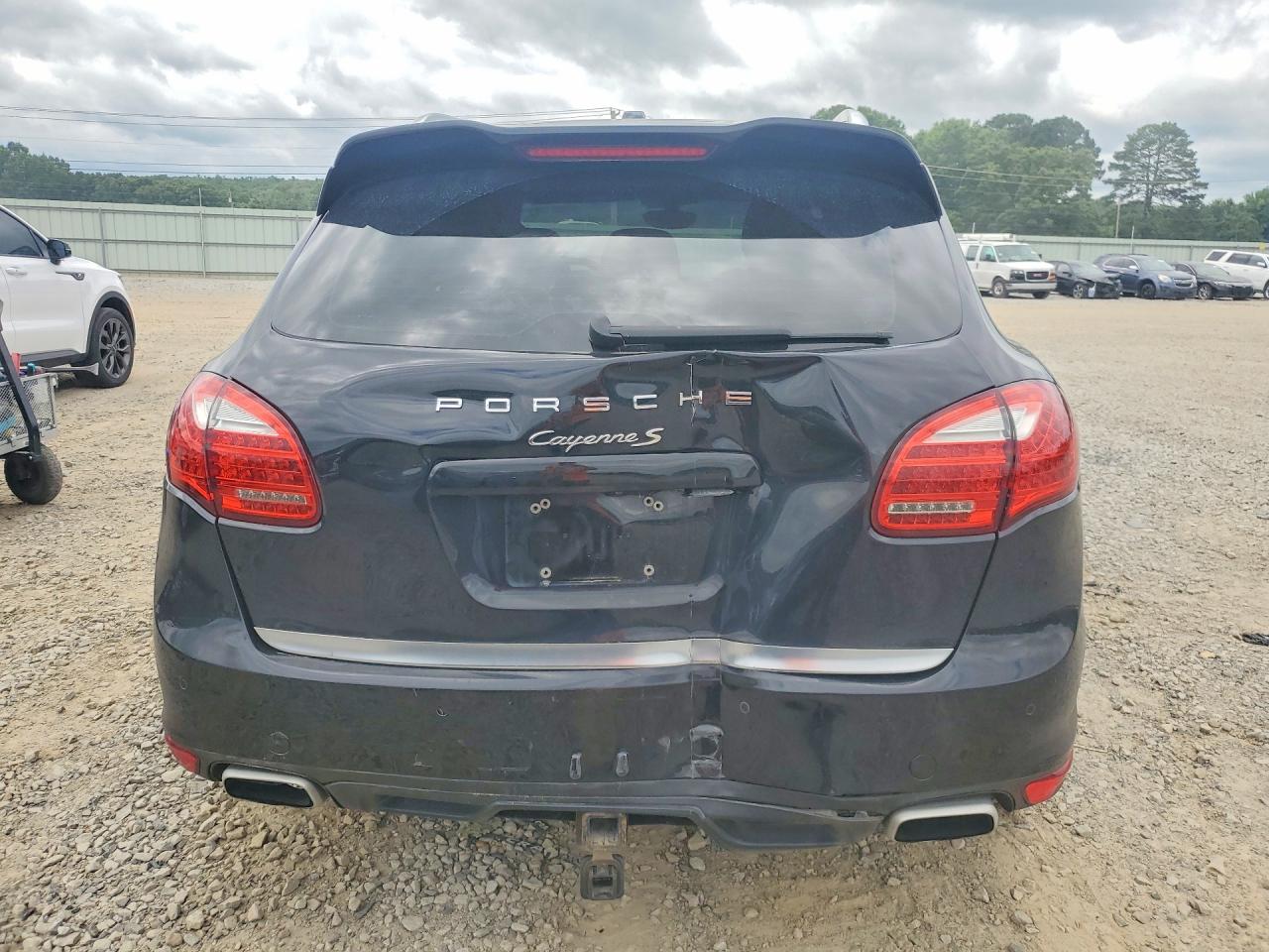 2012 Porsche Cayenne S Black vin: WP1AB2A29CLA49466
