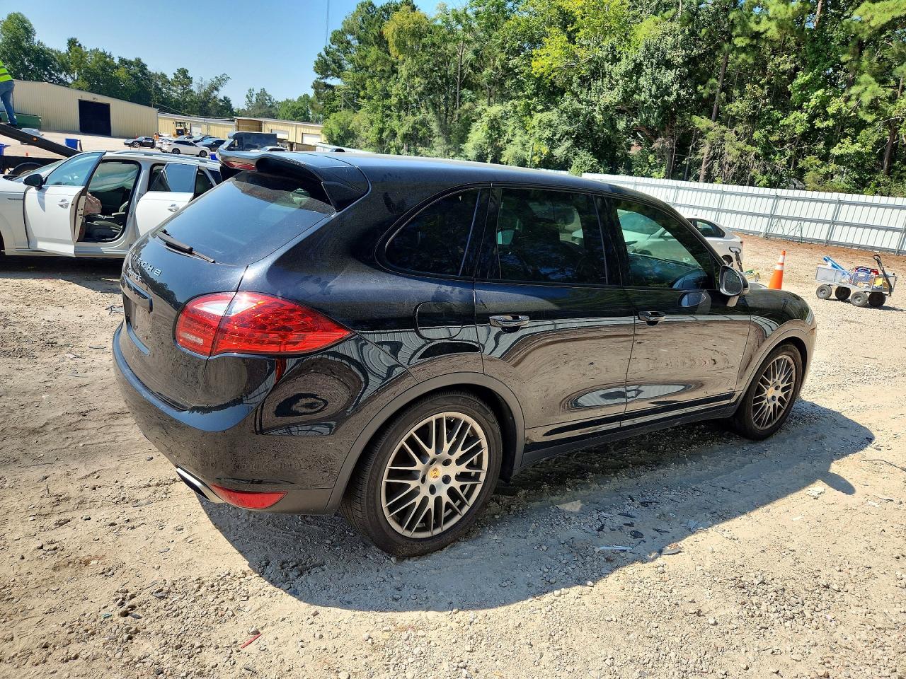 2014 Porsche Cayenne S Black vin: WP1AB2A29ELA58638