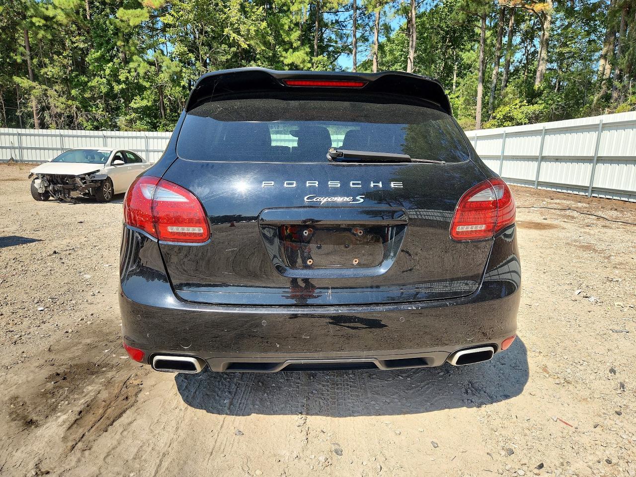 2014 Porsche Cayenne S Black vin: WP1AB2A29ELA58638