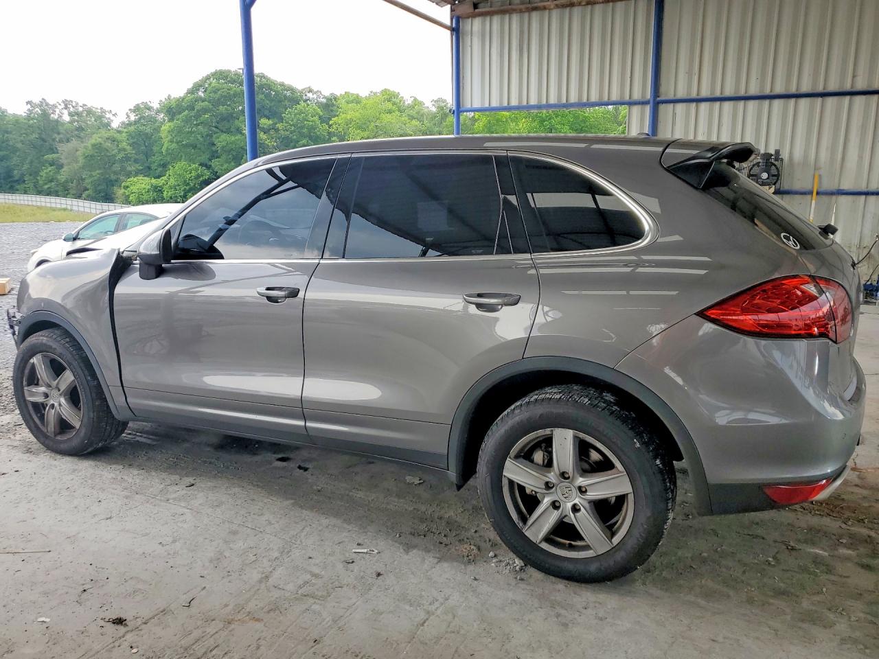 2011 Porsche Cayenne S Gray vin: WP1AB2A2XBLA47577