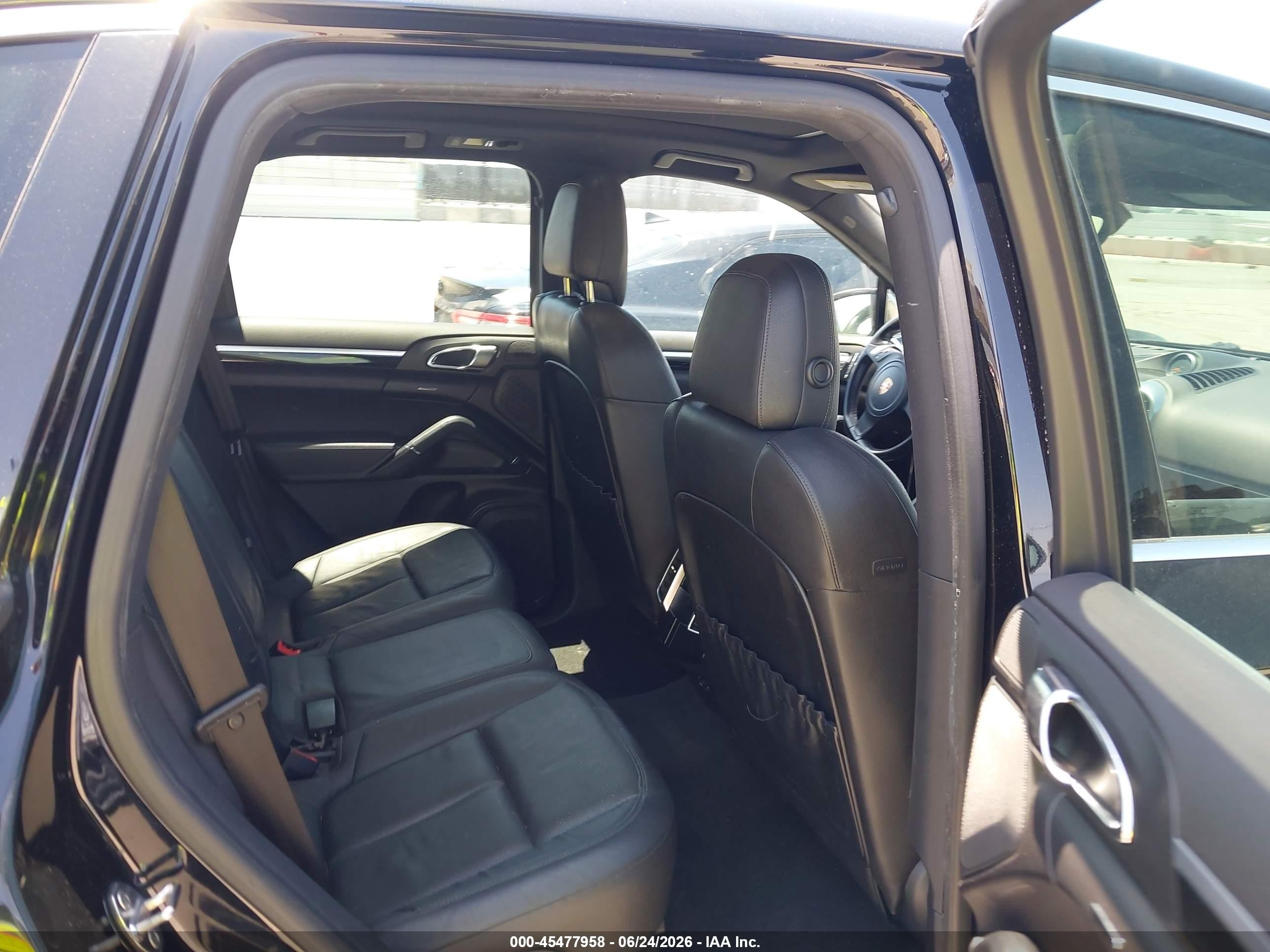 2013 Porsche Cayenne S Black vin: WP1AB2A2XDLA85863