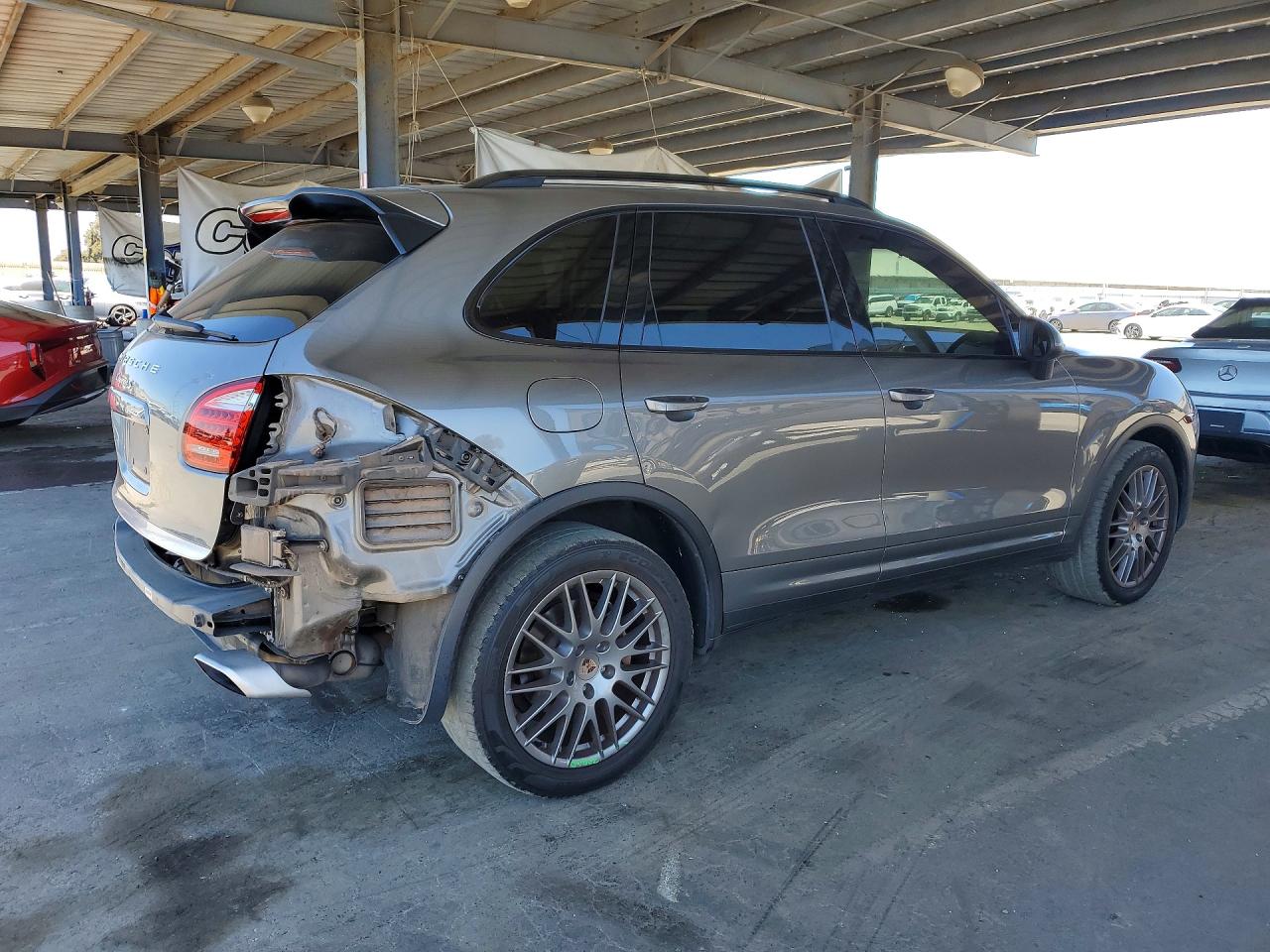 2014 Porsche Cayenne S Gray vin: WP1AB2A2XELA57644