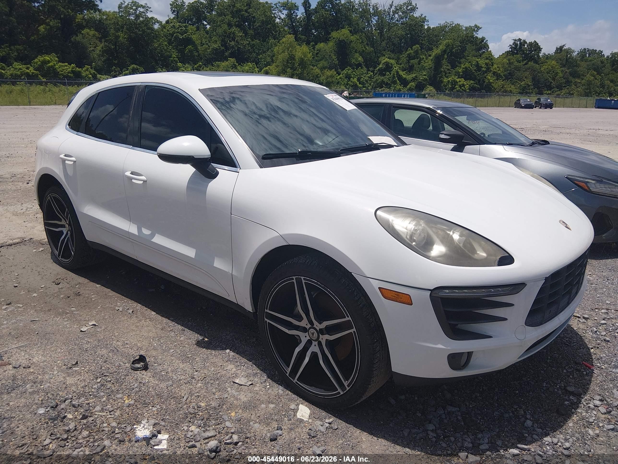 2015 Porsche Macan S White vin: WP1AB2A50FLB51124