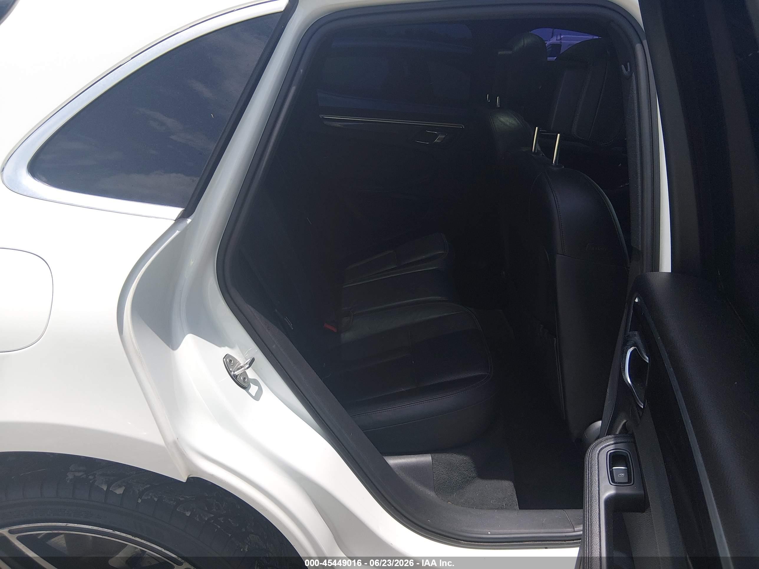 2015 Porsche Macan S White vin: WP1AB2A50FLB51124