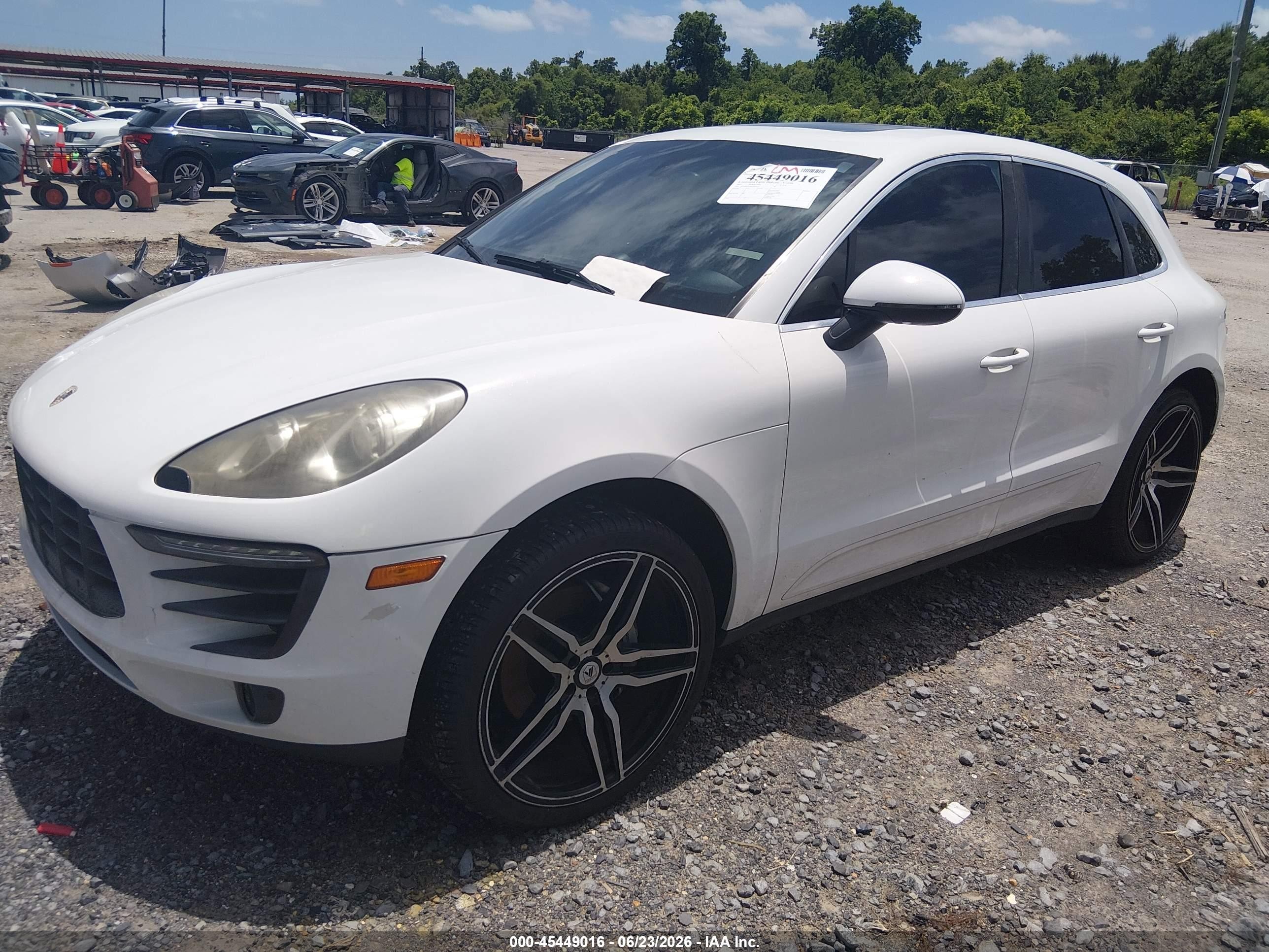 2015 Porsche Macan S White vin: WP1AB2A50FLB51124