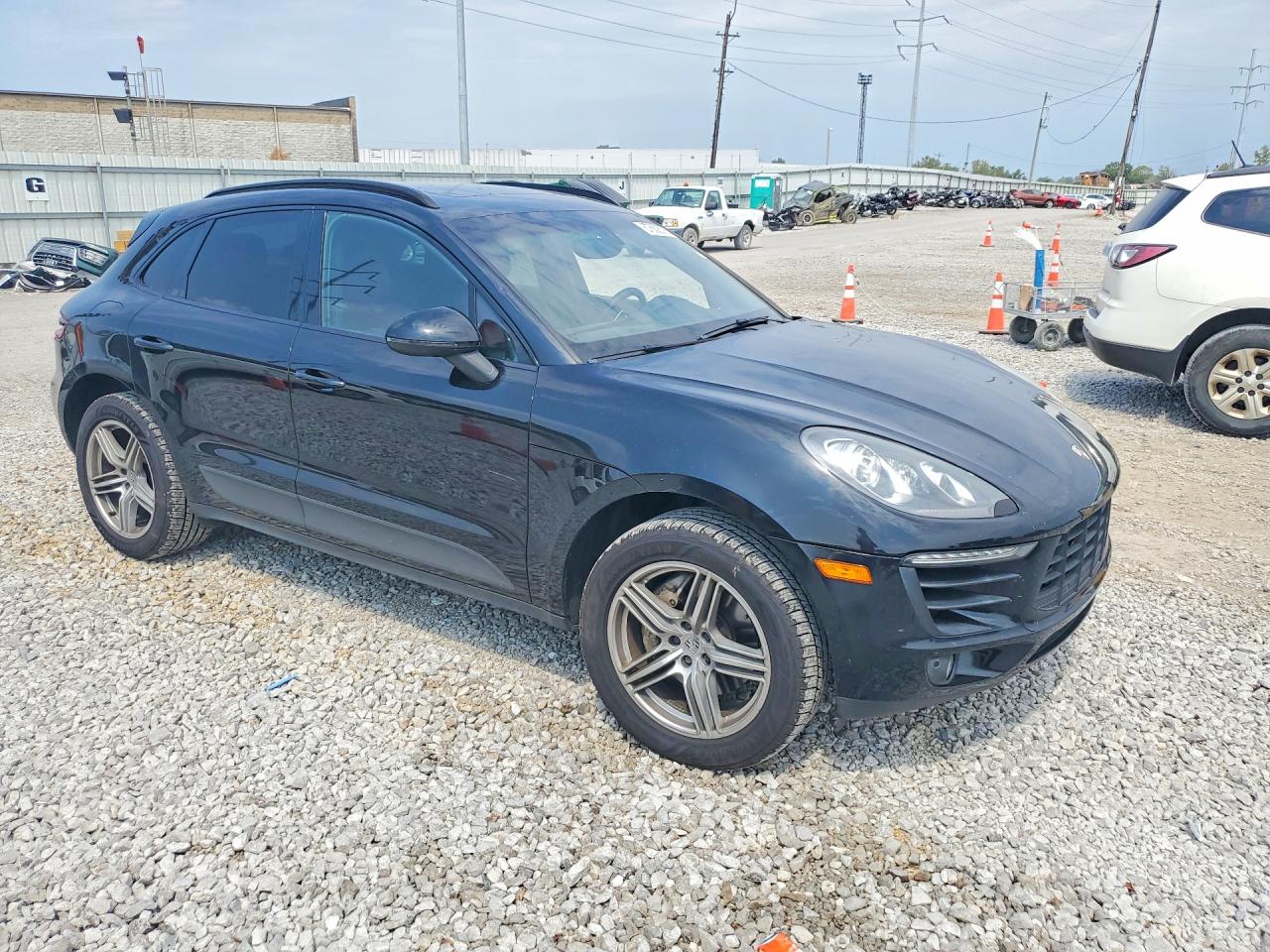 2015 Porsche Macan S Black vin: WP1AB2A50FLB74080